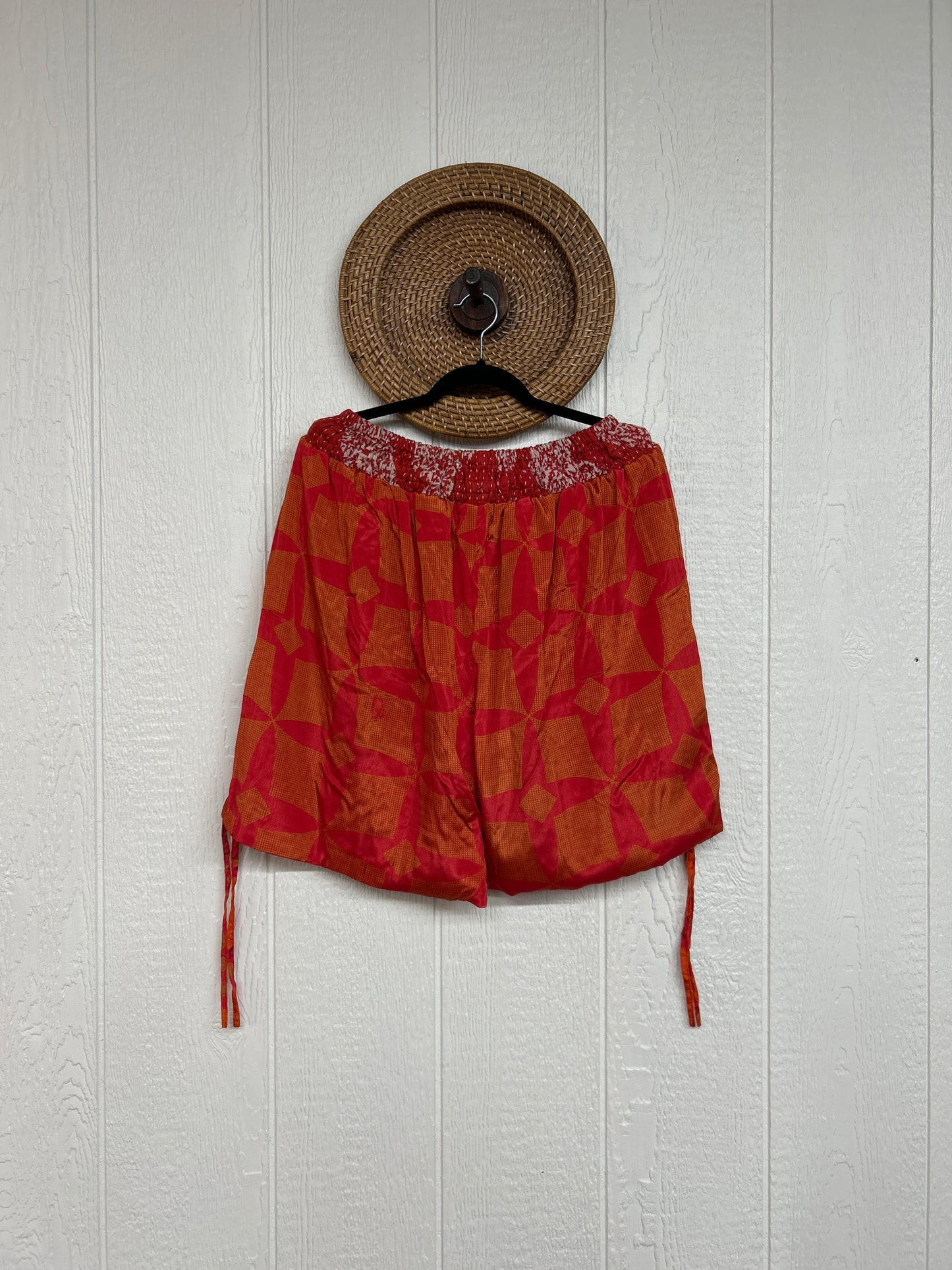 Silk Butterfly Short 0525 212