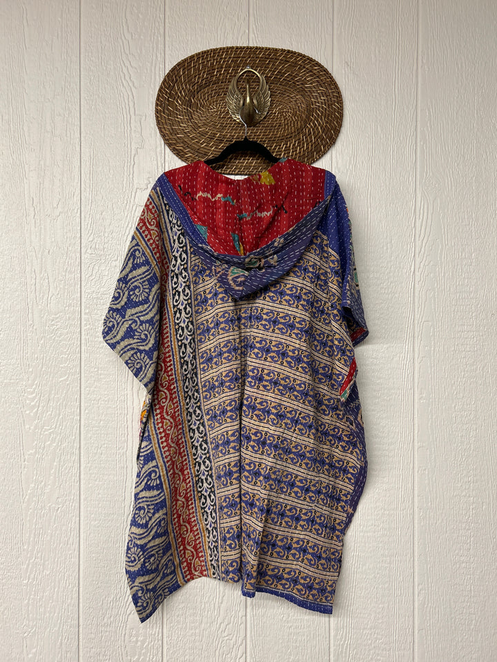 Peace and Love Poncho 0425 021