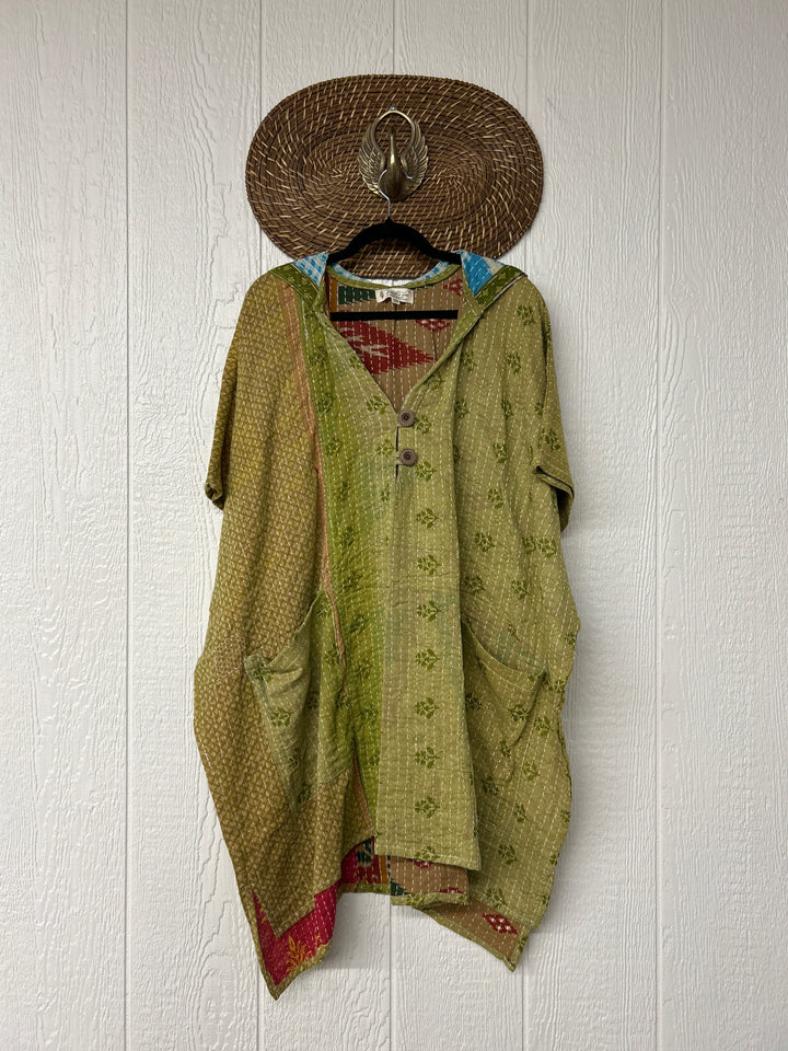Peace and Love Poncho 0425 007