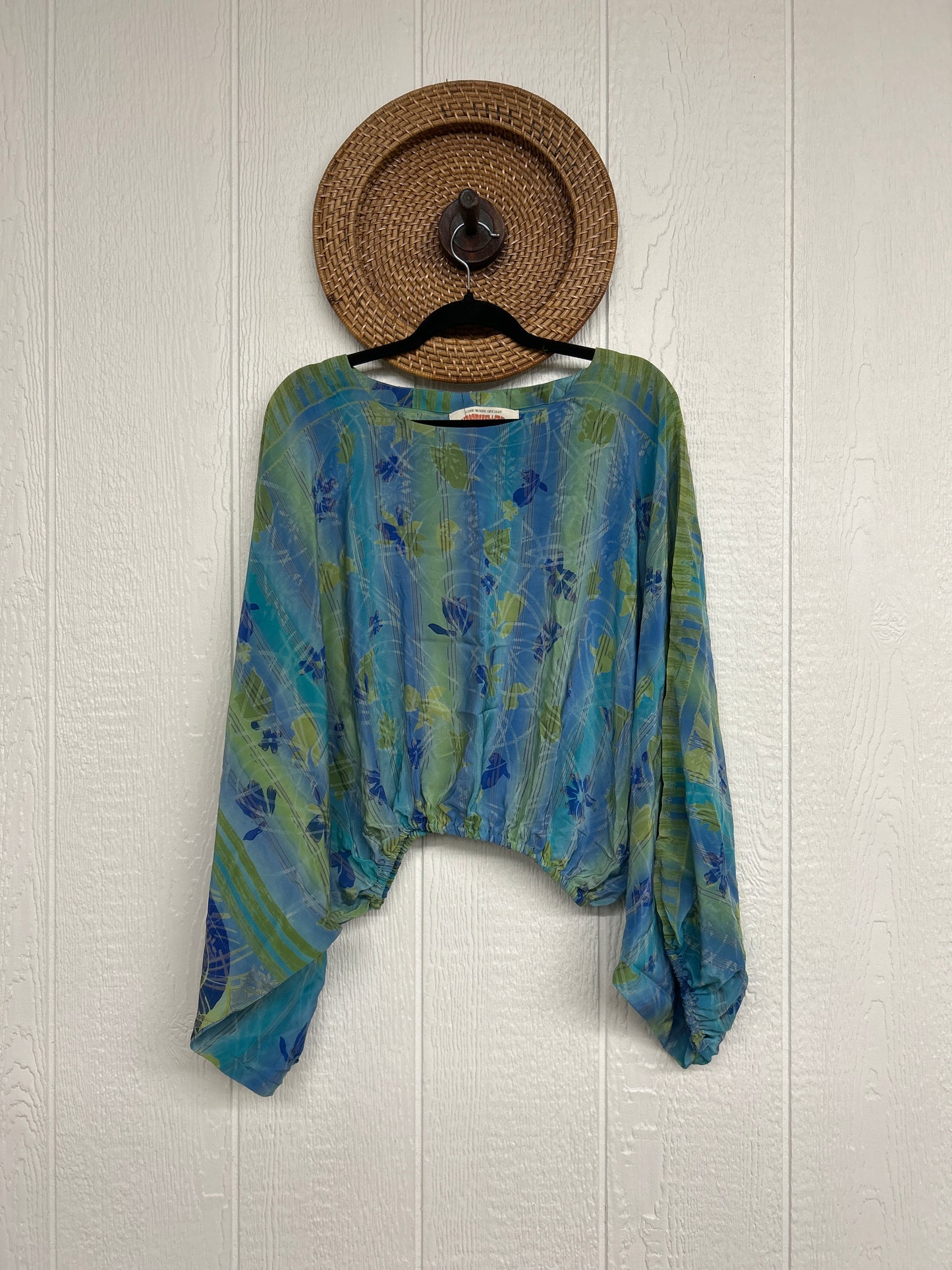 Crepe Sari Luna Crop Top 0126 085