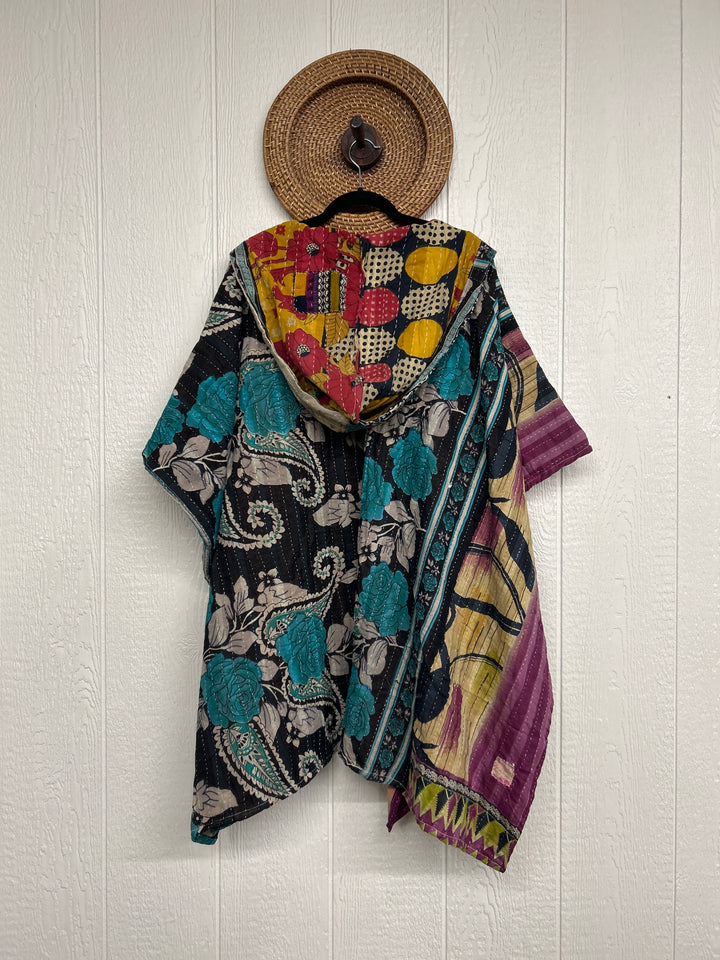 Wanderlust Poncho 0425 269