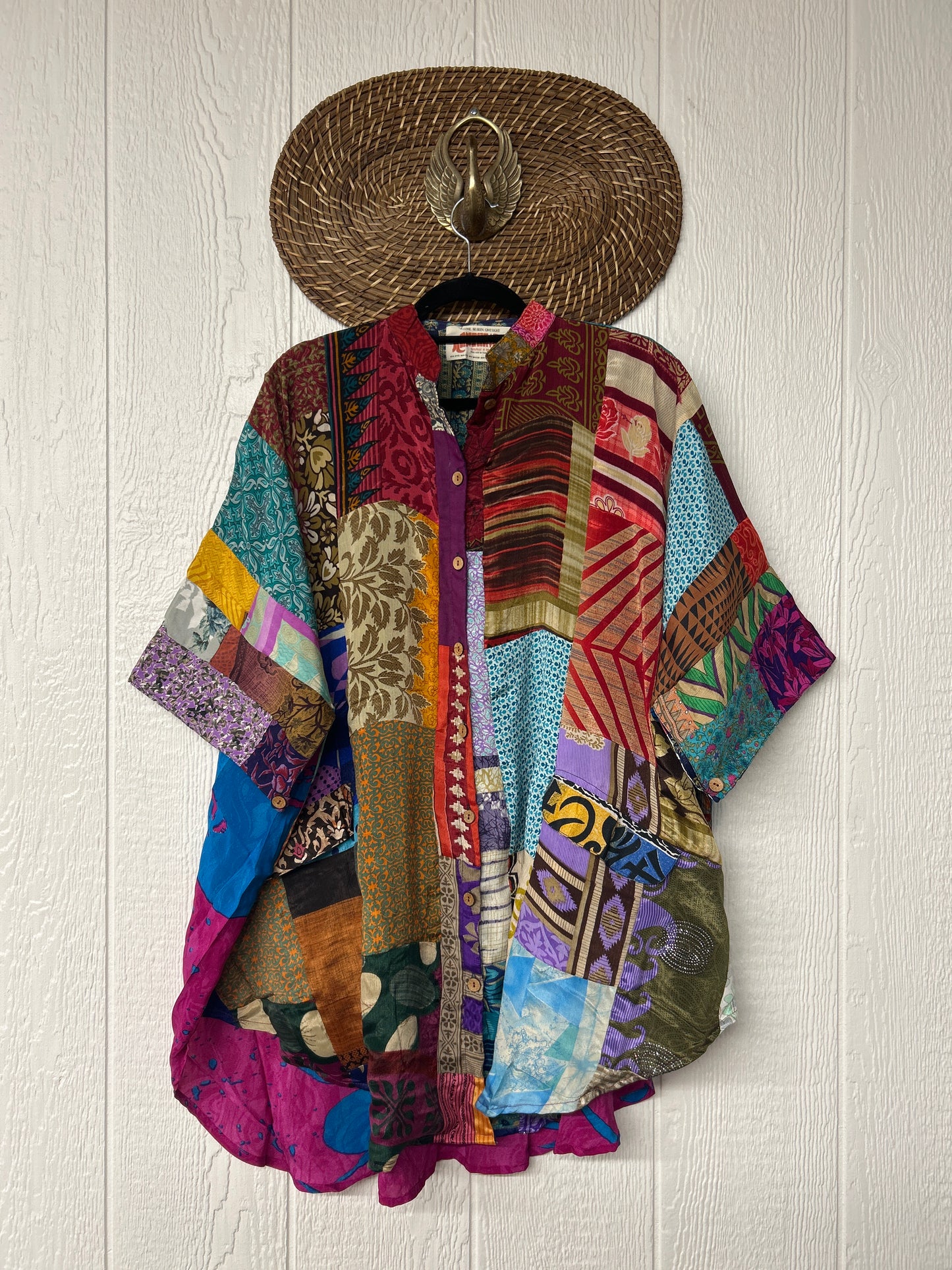 Goddess Free To Be Button-Down 0925 016