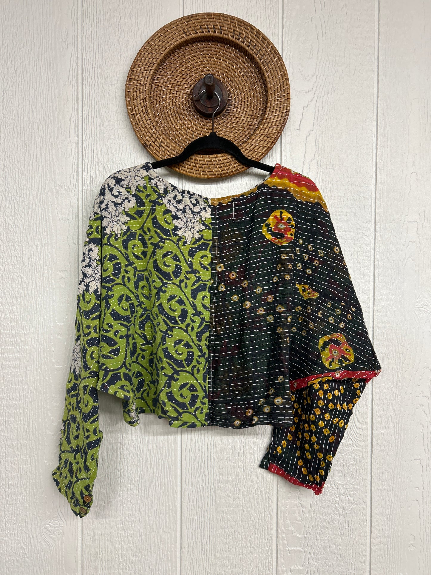 RETAIL Pareo Kantha In Bloom Cropped Pullover 0326 064