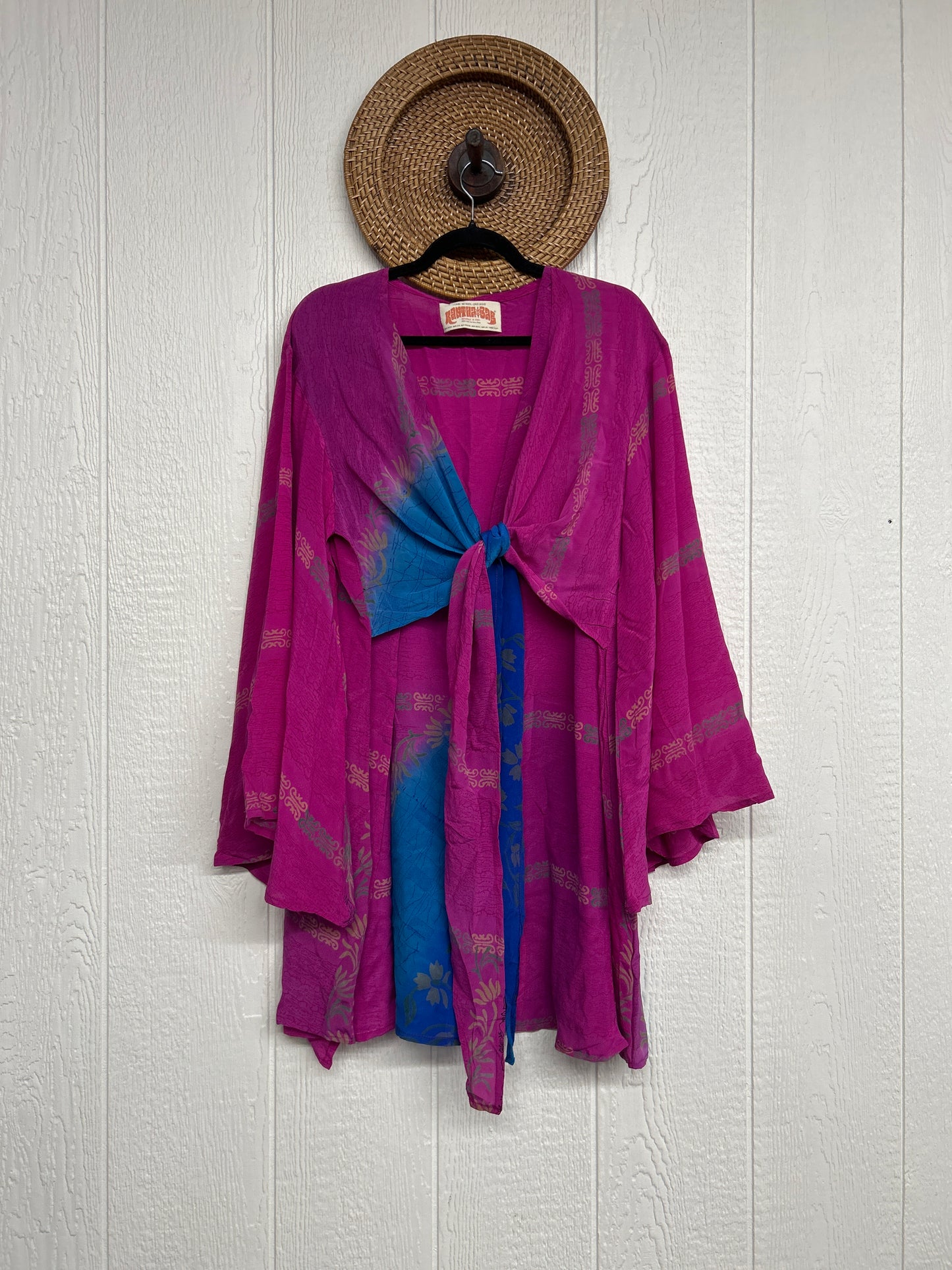 RETAIL Crepe Sari Shortie Spellbound Kimono 0426 172