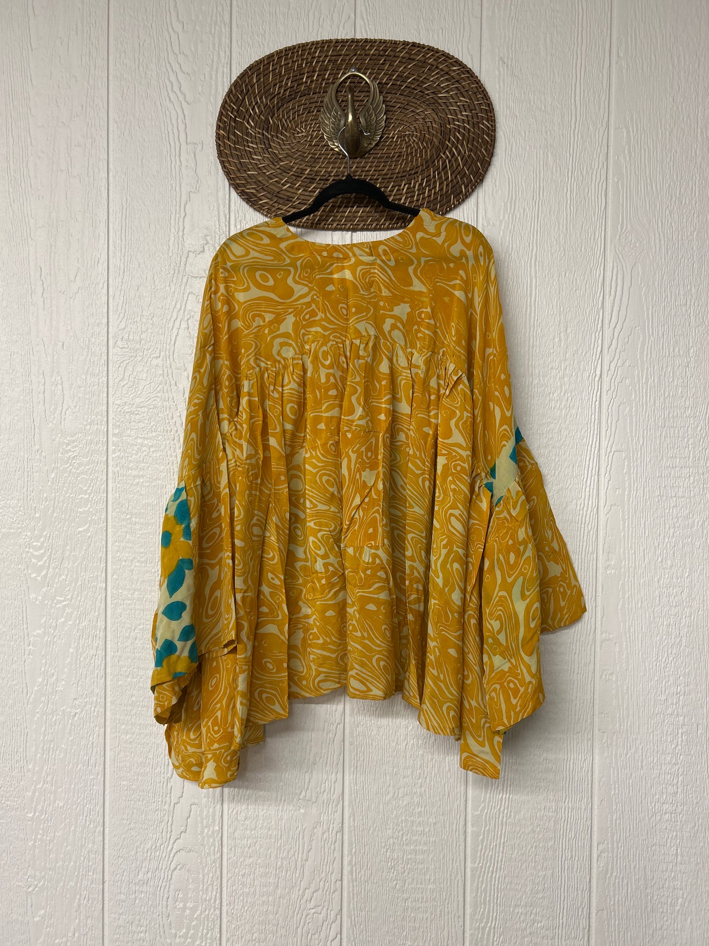 Crepe Sari Bell Sleeve Gold Dust Crop 0826 261