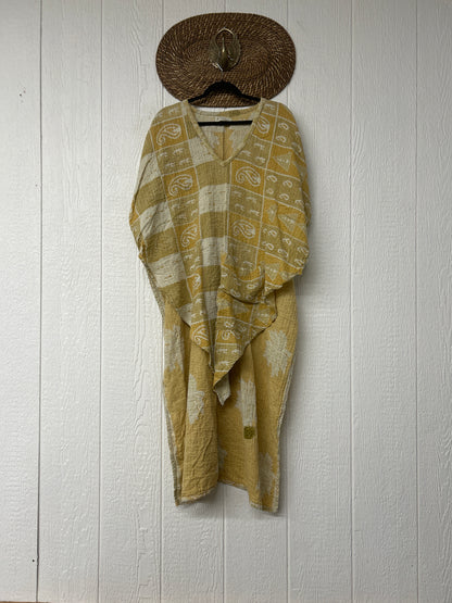 Alchemi Kantha Surrender Hi Lo Poncho 0826 009