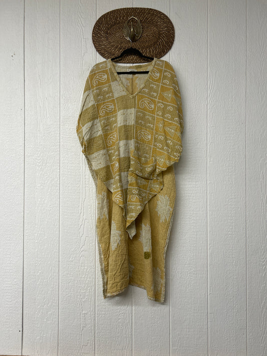 Alchemi Kantha Surrender Hi Lo Poncho 0826 009