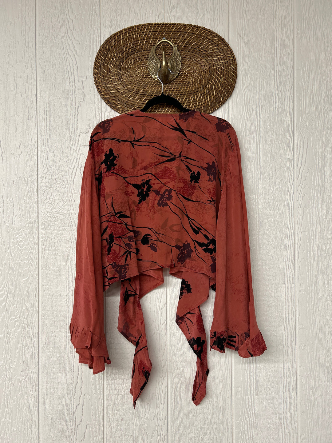 Zeppelin Crop Shrug 0425 252