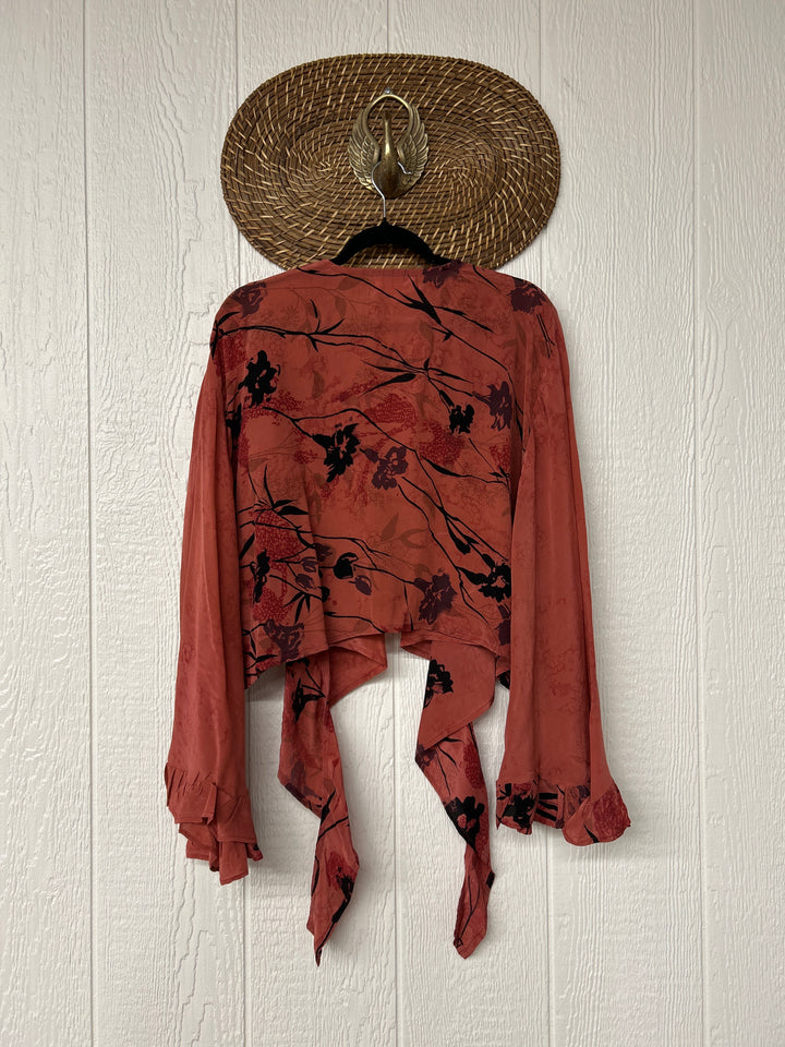 Zeppelin Crop Shrug 0425 252