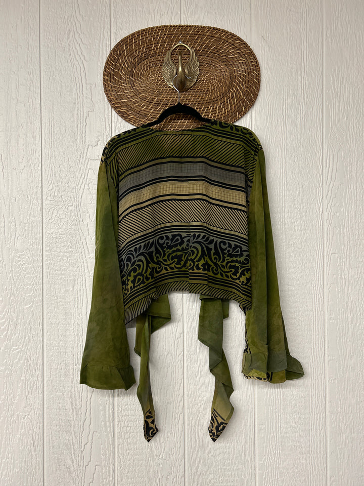 Zeppelin Crop Shrug 0425 175
