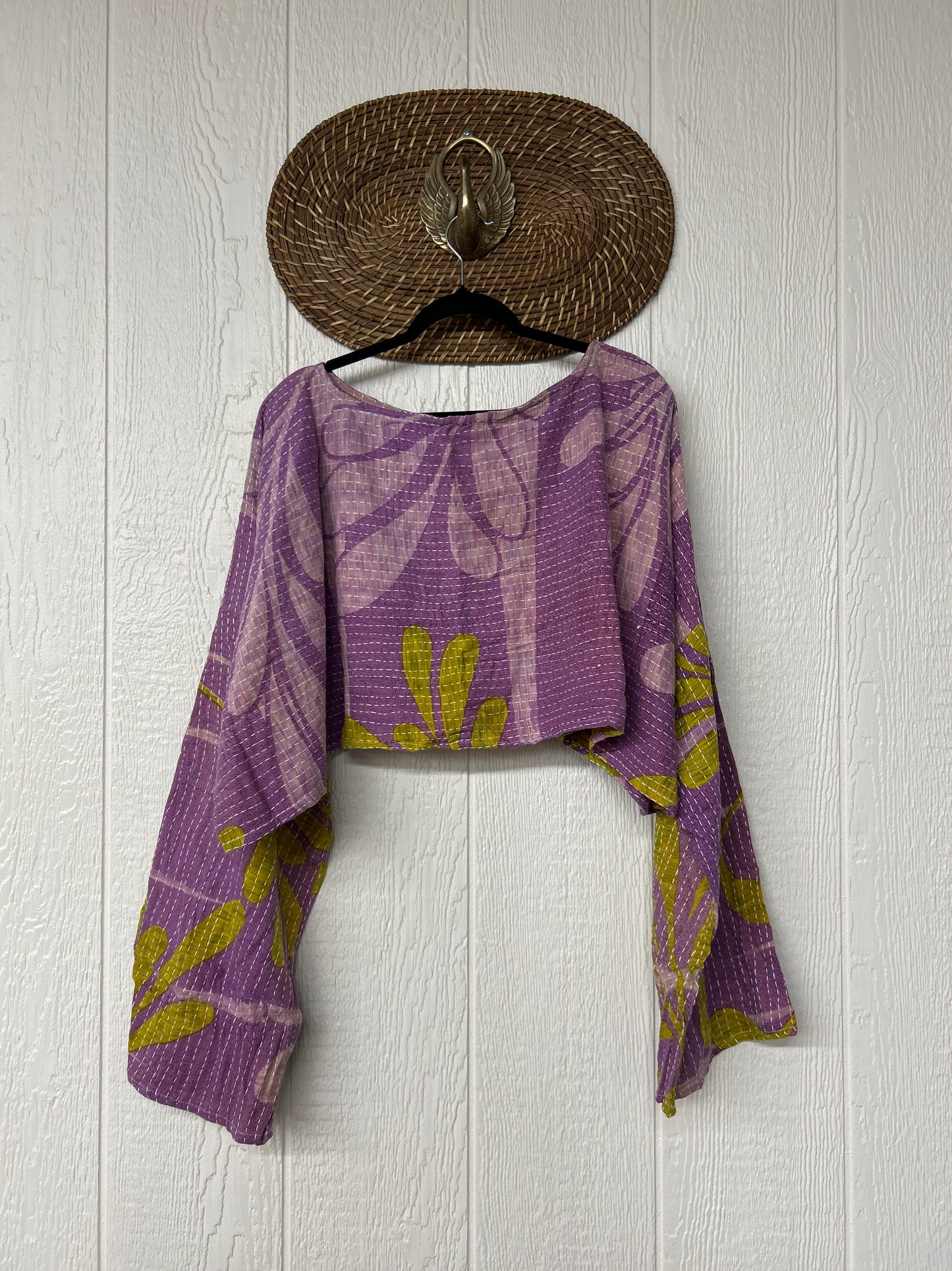 RETAIL Abundance Crop Top 1025 101