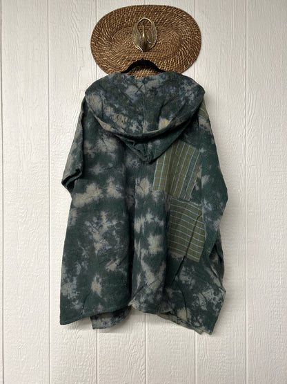 Aura Edit Fine Kantha Wanderlust Poncho 1026 017