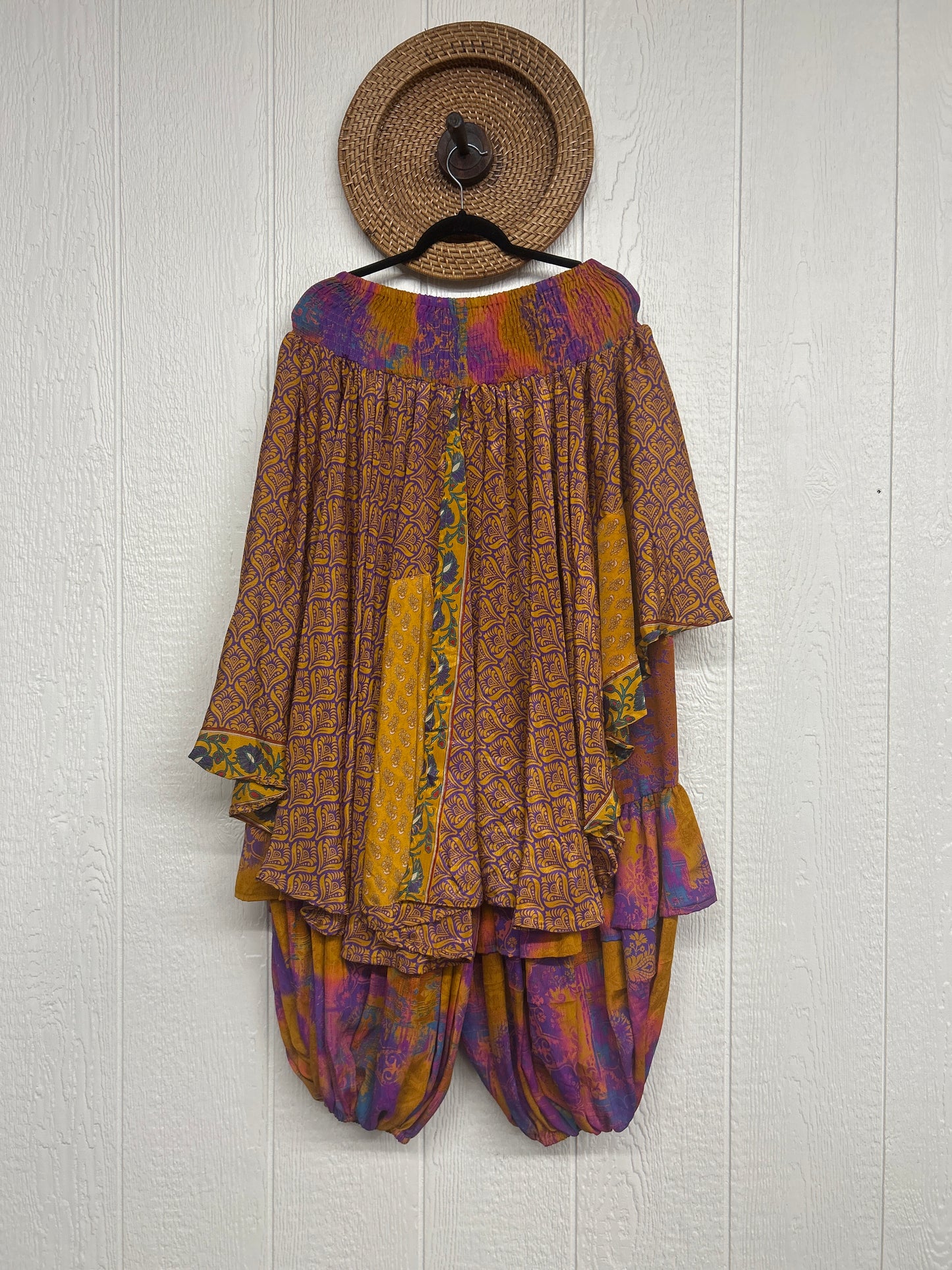 Rasgulla Sari Enchanted Jogger 0426 054