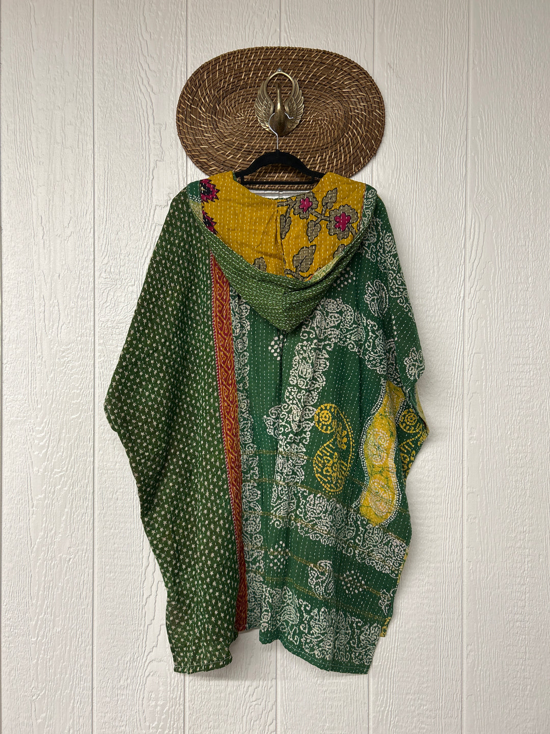 Peace and Love Poncho 0425 158