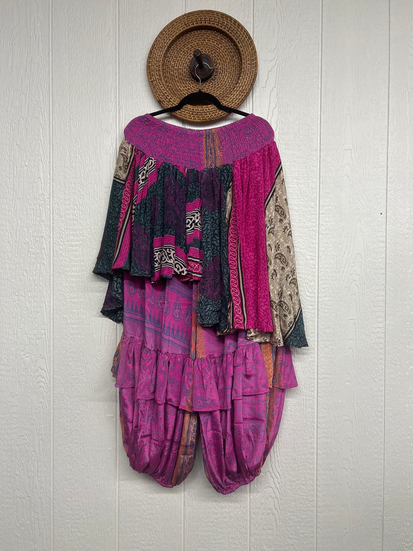 RETAIL Rasgulla Sari Enchanted Jogger 0426 088