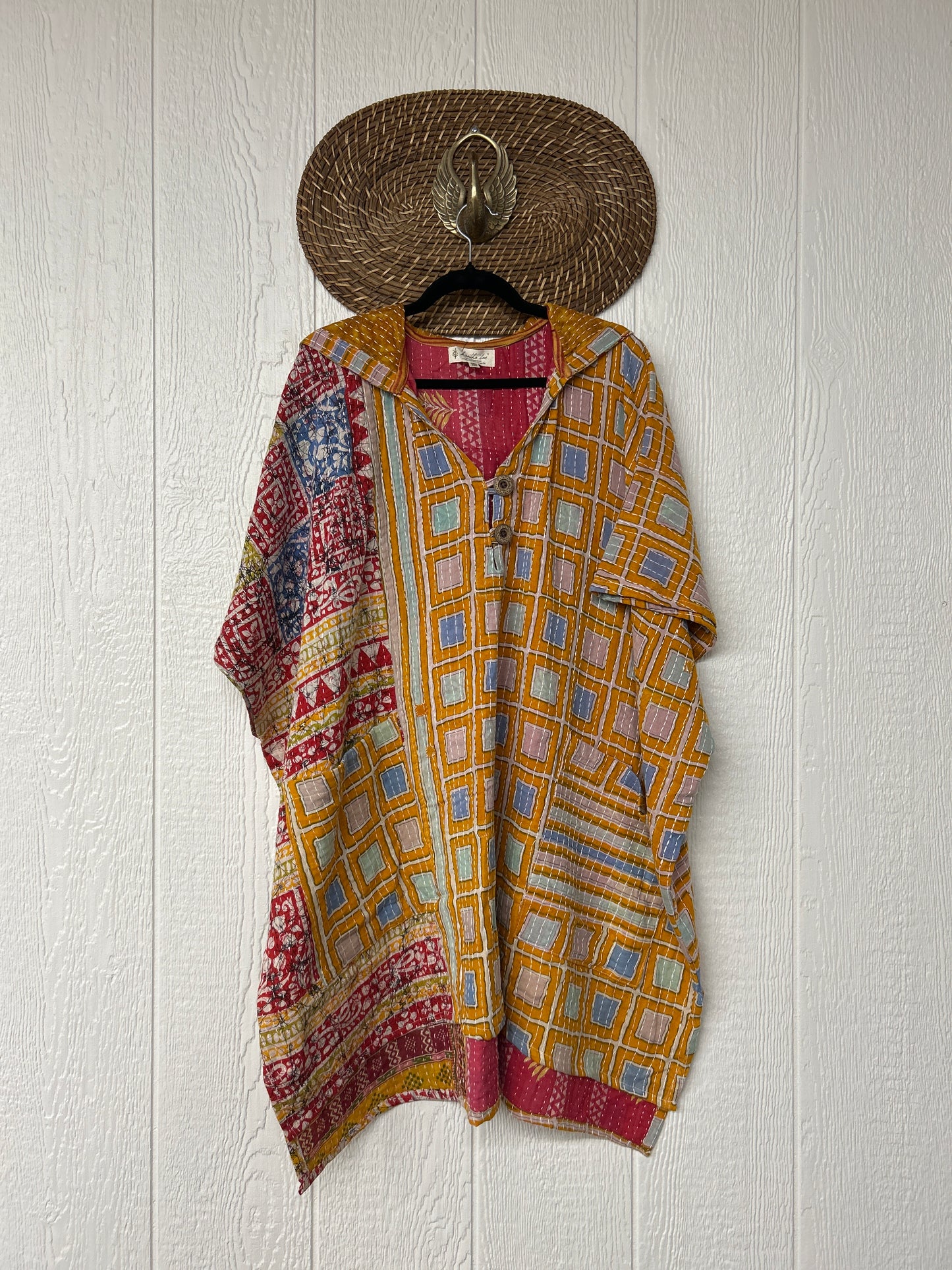 Peace and Love Poncho 0425 004