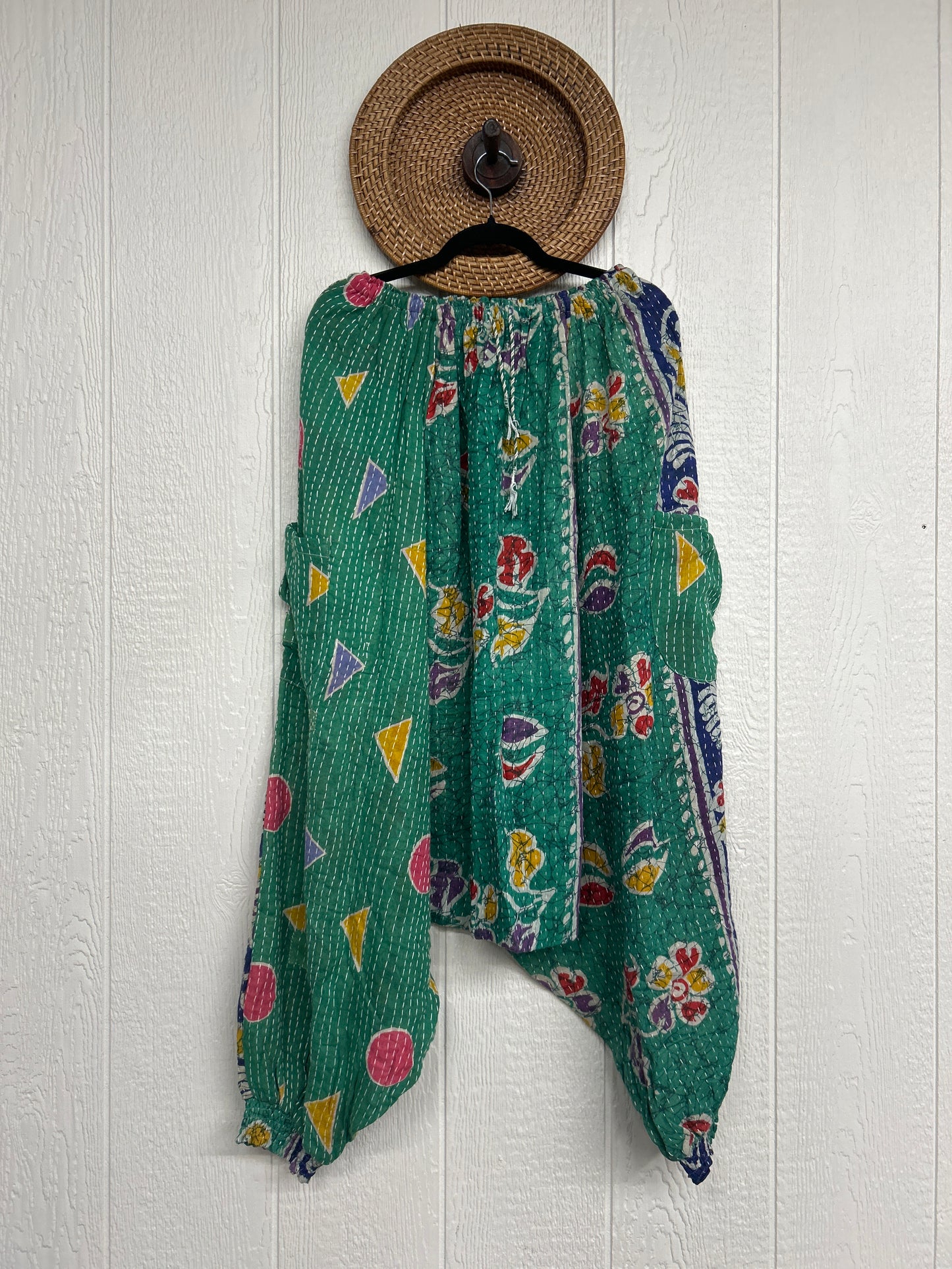 Pareo Kantha Be Still Harems 0226 050