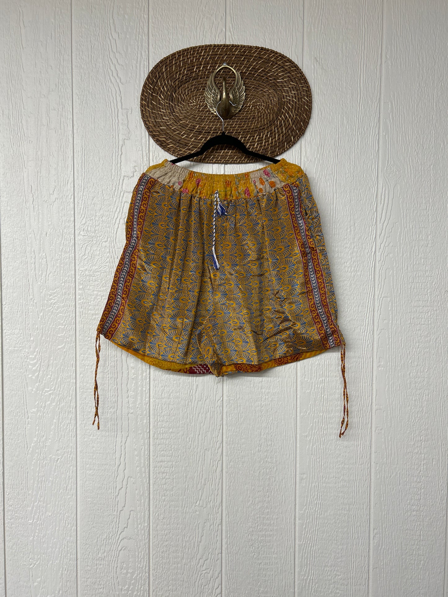 Silk Butterfly Short 0525 253