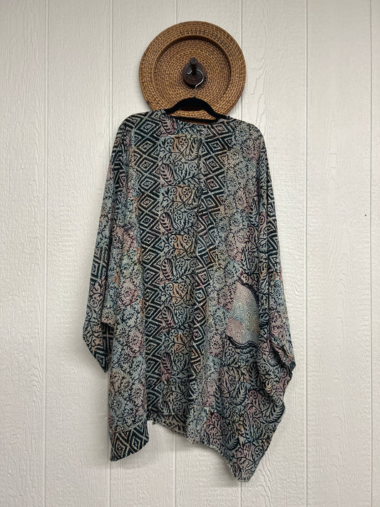 RETAIL Crepe Sari Gaia Split Tunic 0226 059