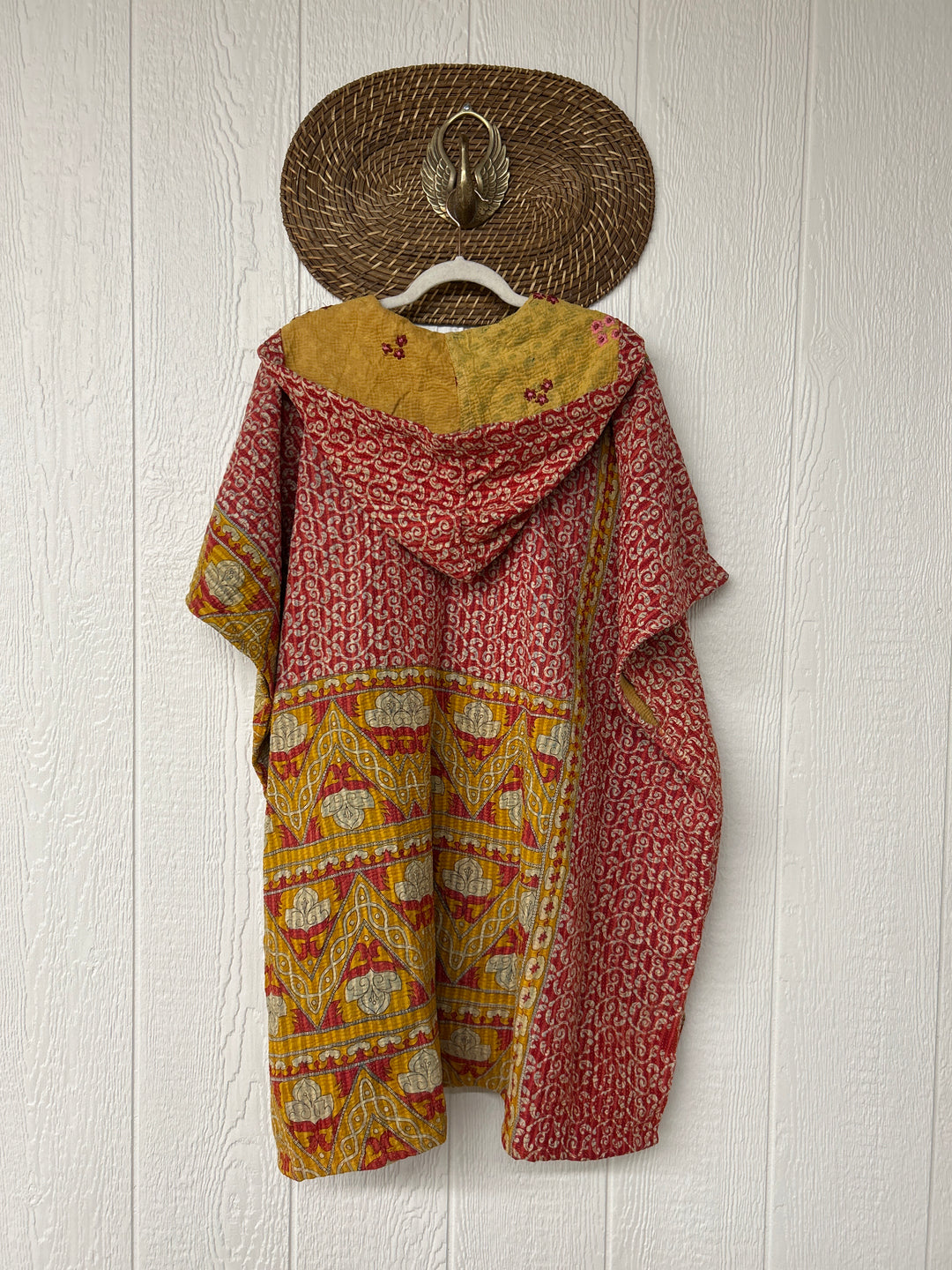 Peace + Love Poncho 0325 025