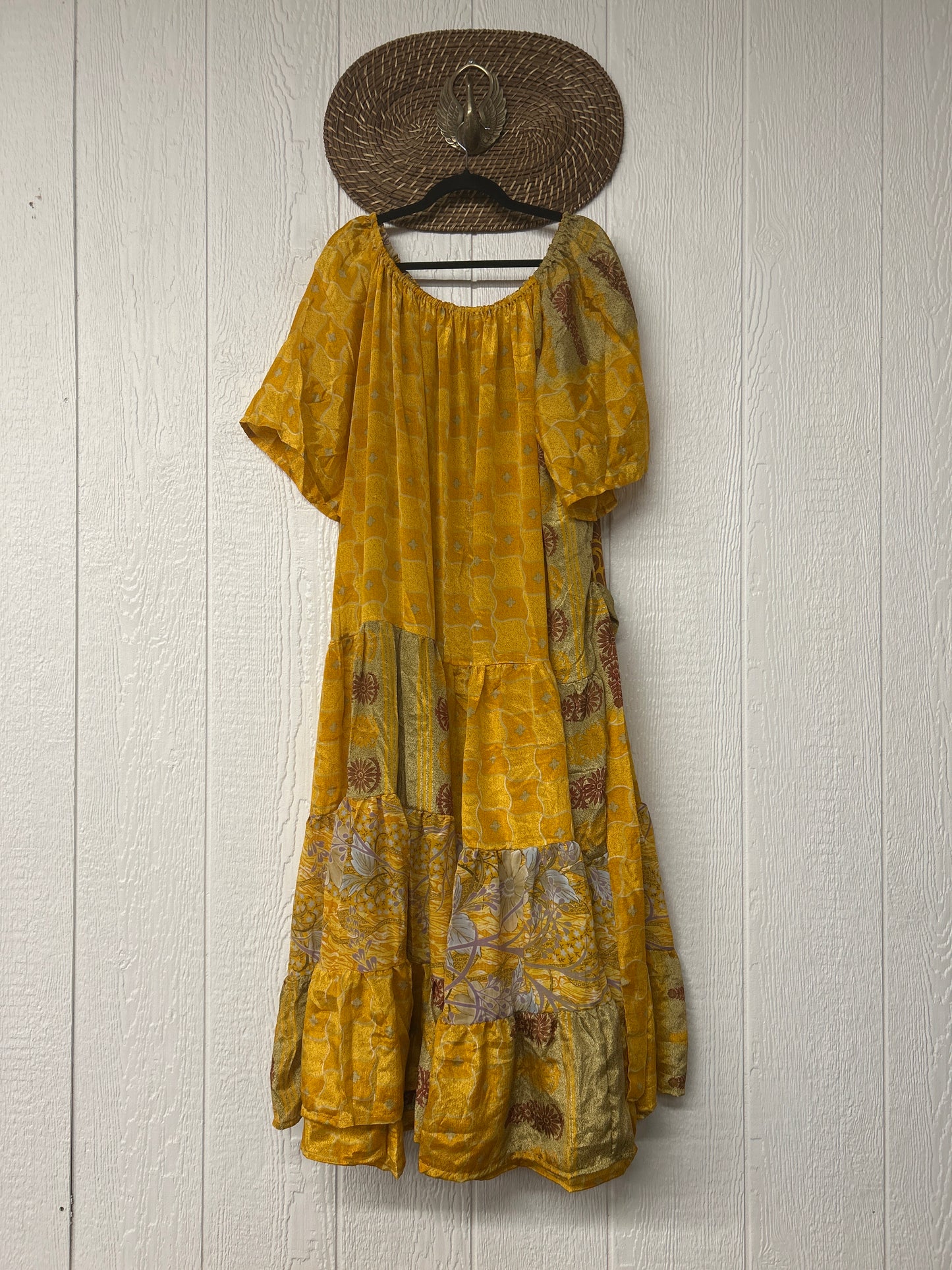 Rasgulla Sari Nova Maxi 0826 196