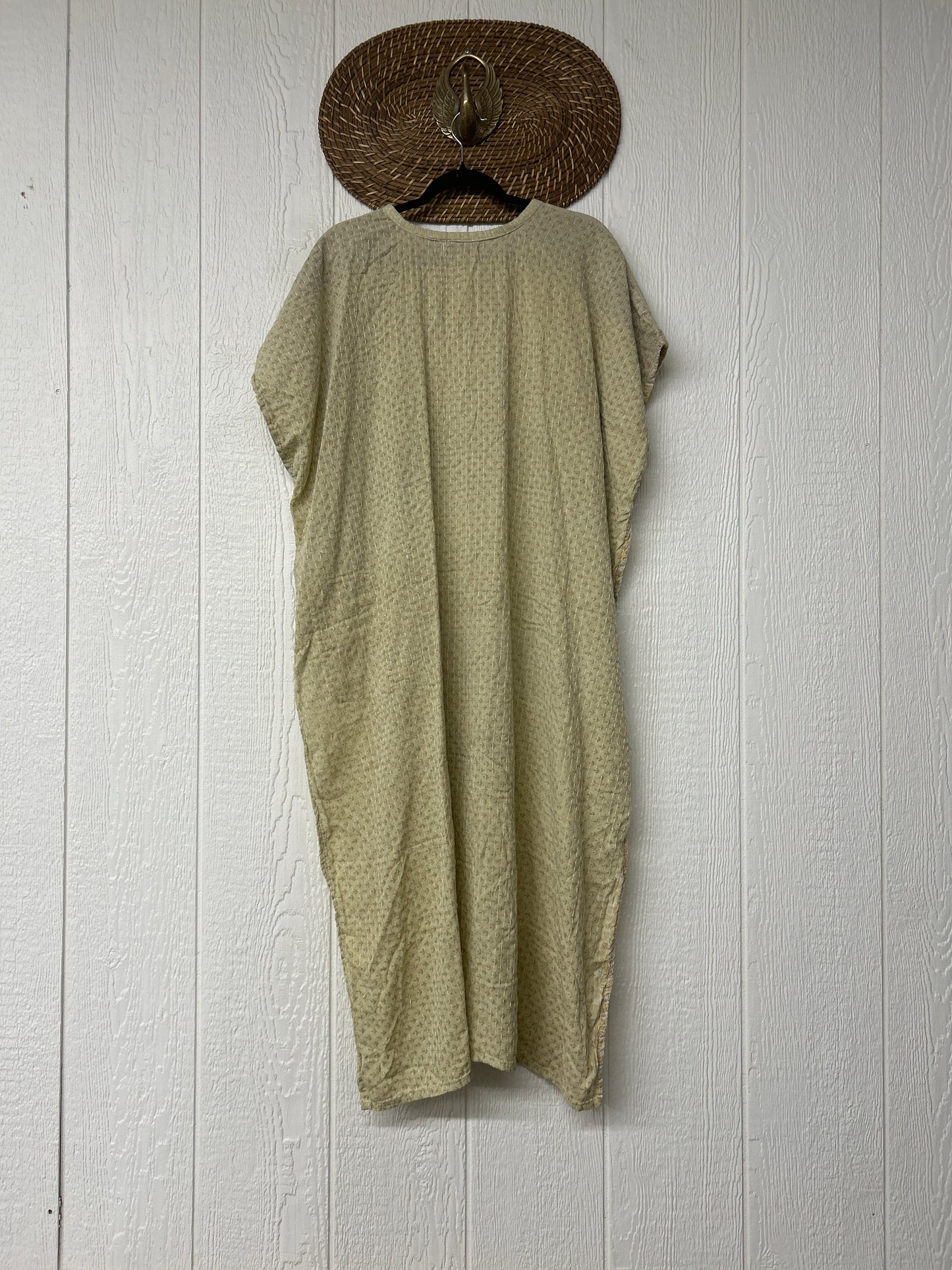 Alchemi Kantha Surrender Hi Lo Poncho 0826 002