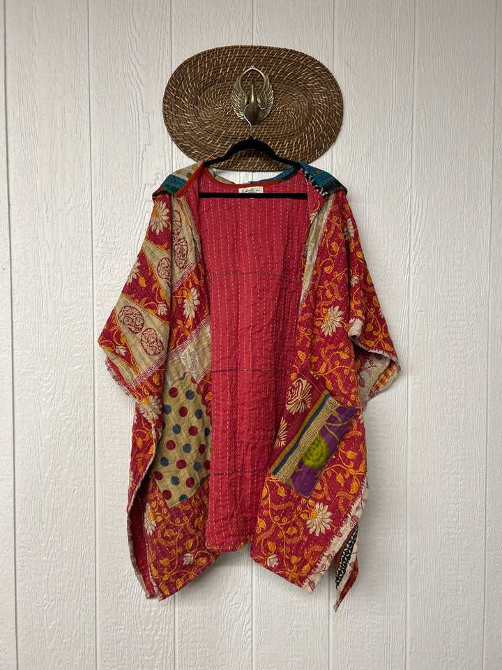 Wanderlust Poncho 0425 026