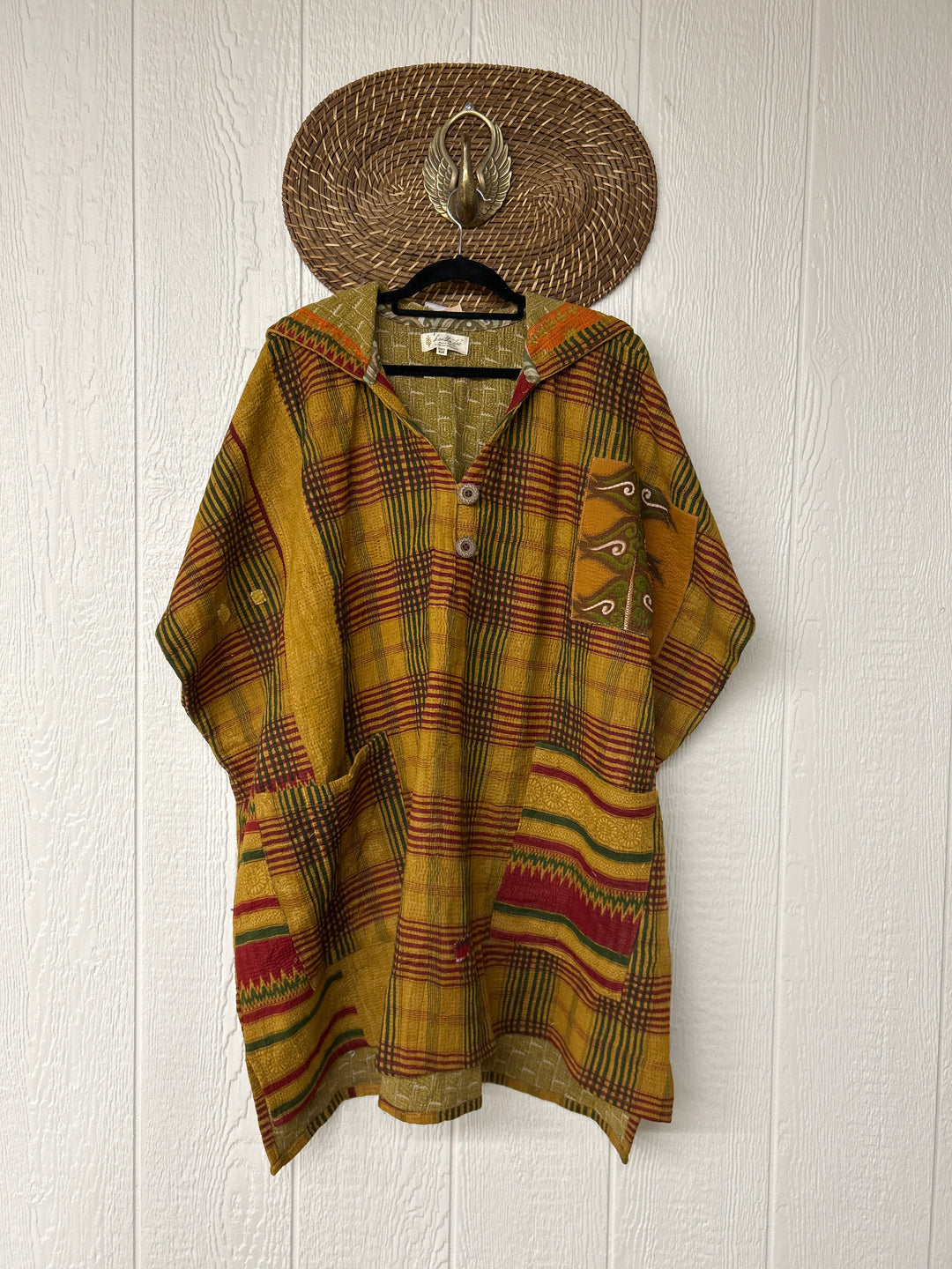 Peace + Love Poncho 0325 007