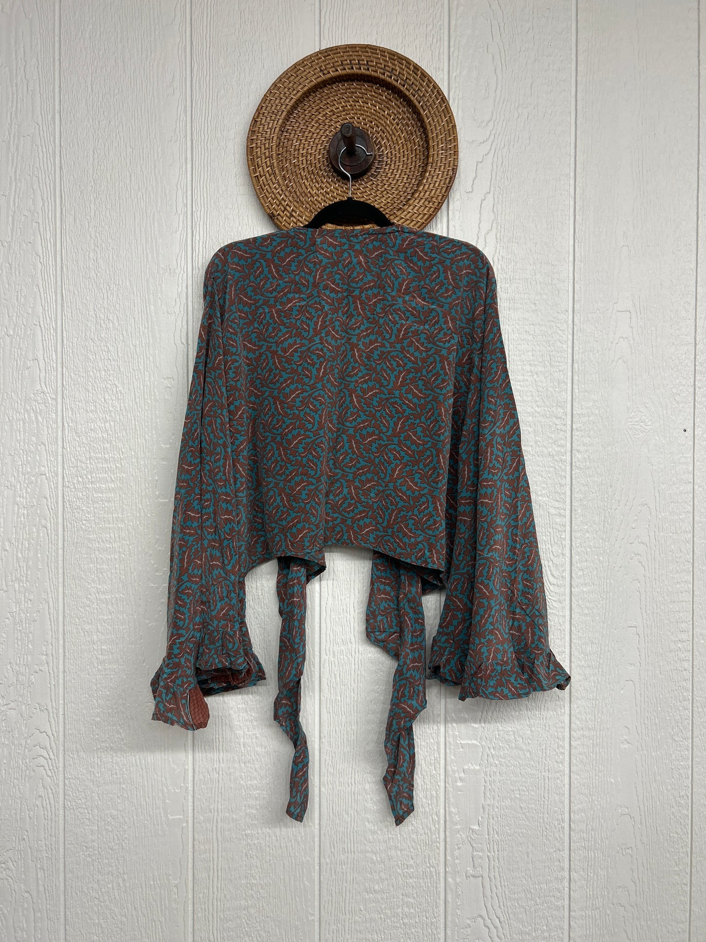 Crepe Sari Zeppelin Crop Shrug 0426 074