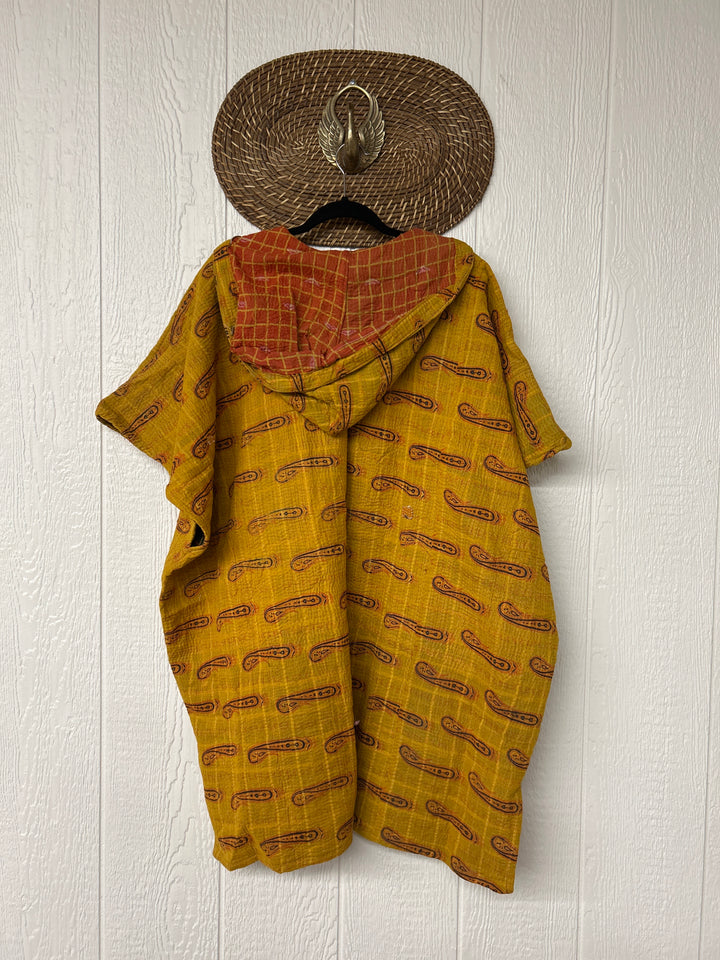 Peace + Love Poncho 0325 174