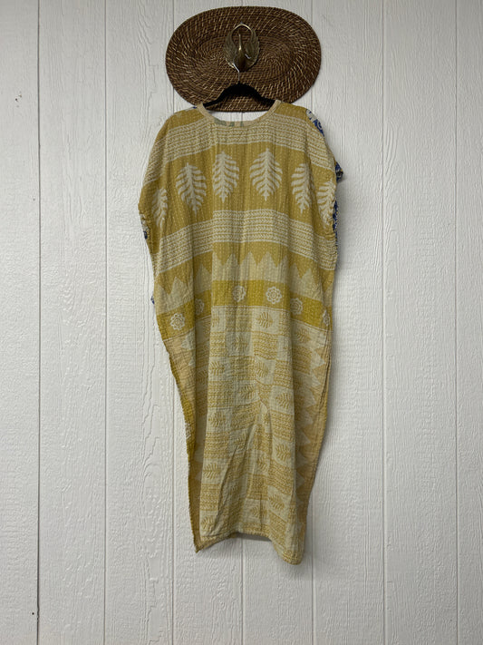 Alchemi Kantha Surrender Hi Lo Poncho 0926 002
