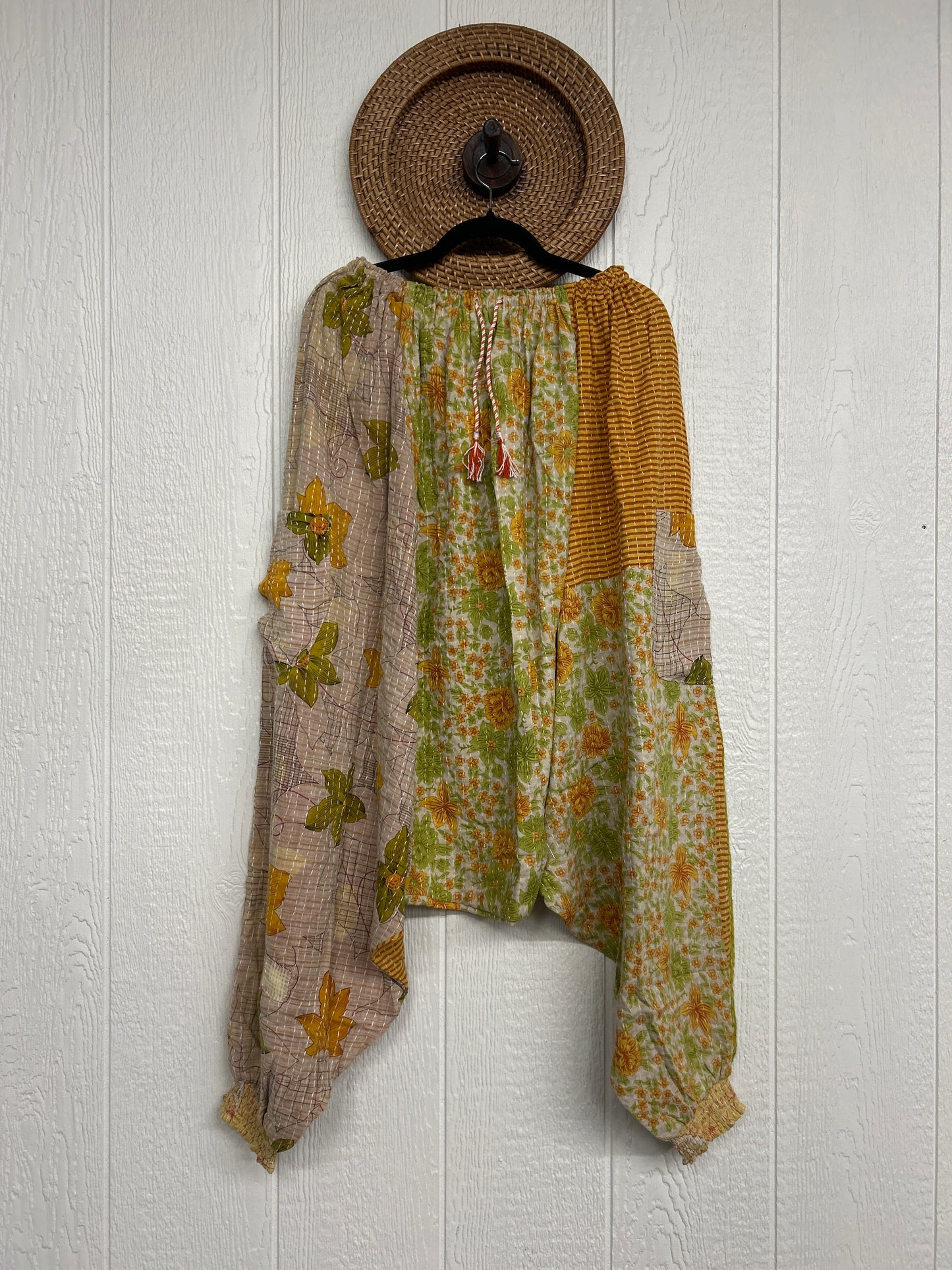 Pareo Kantha Be Still Harems 0226 041