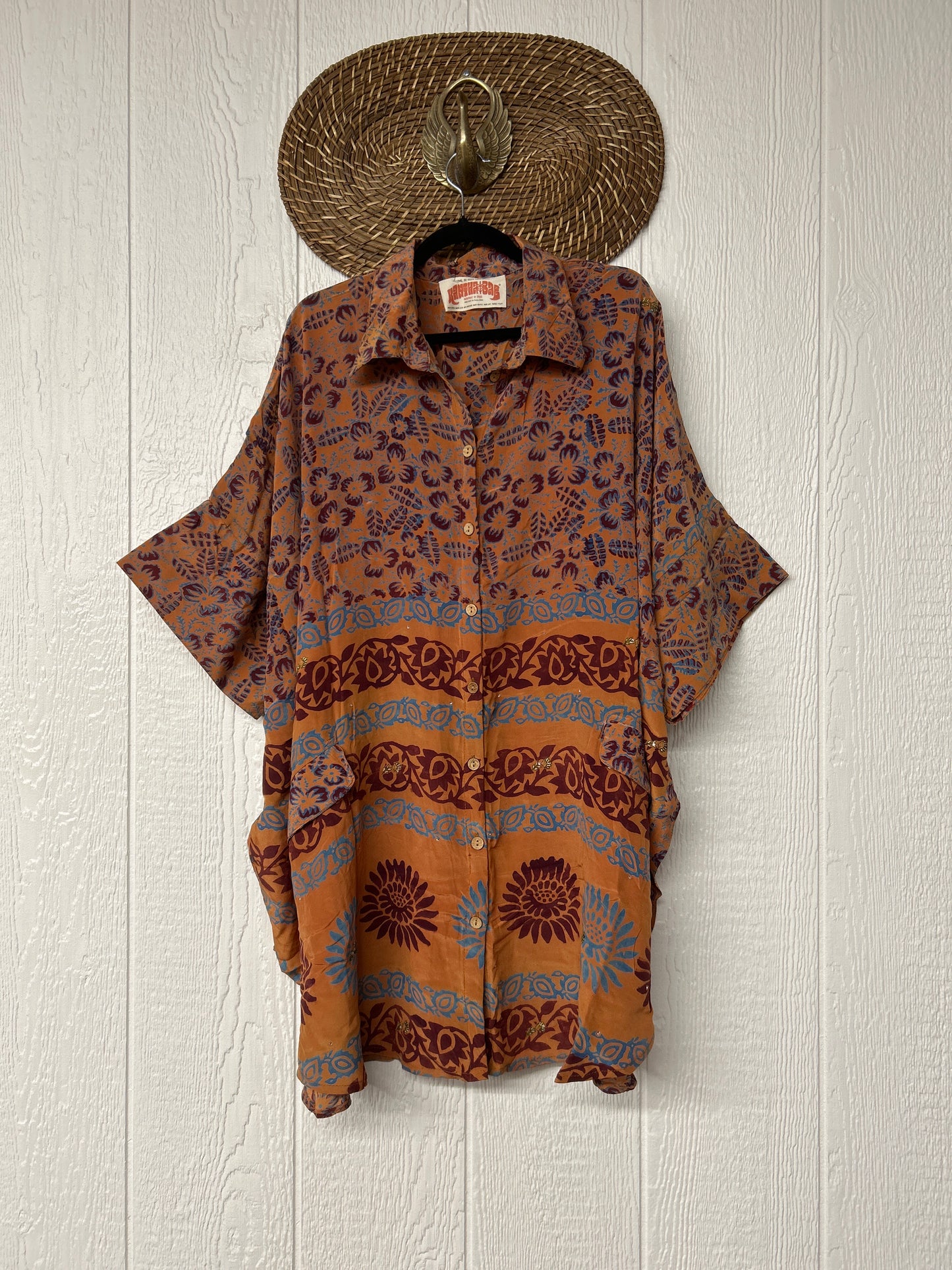 Crepe Sari Free To Be Button Down 0626 004
