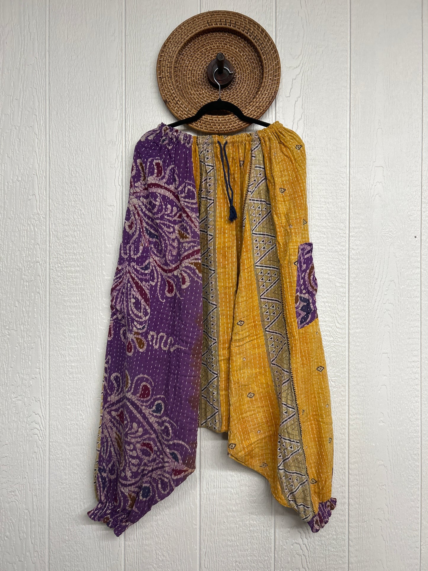 Pareo Kantha Be Still Harems 0226 091