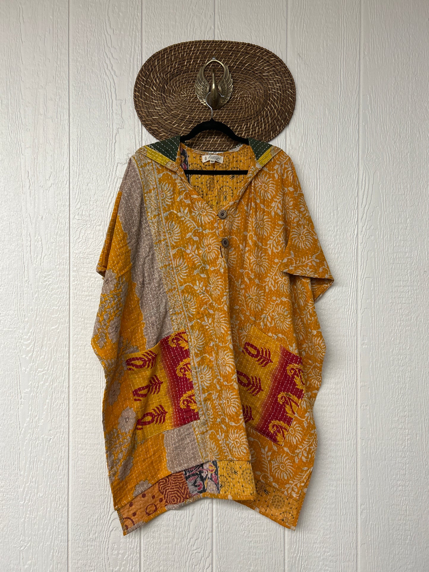 Peace and Love Poncho 0425 046