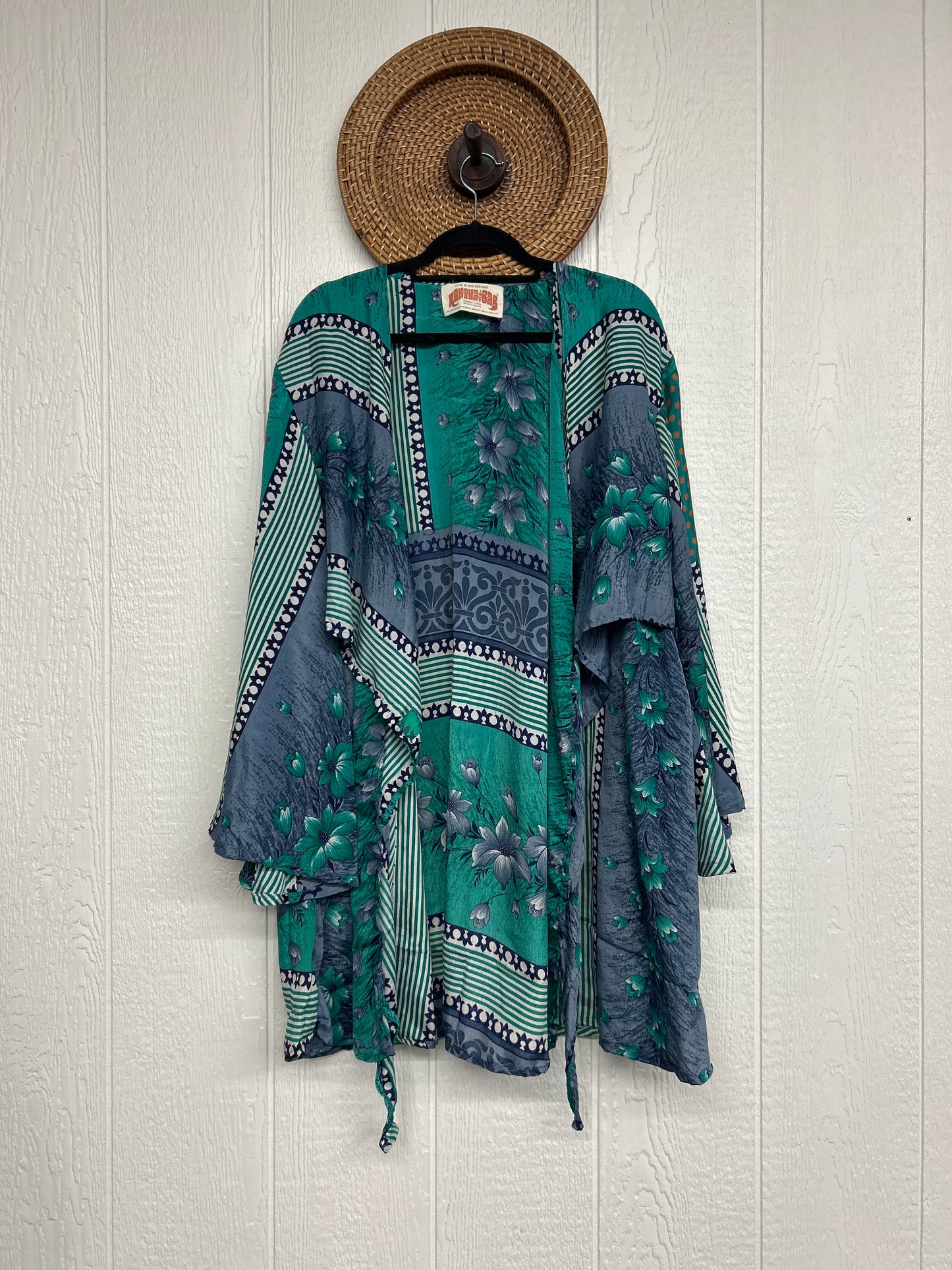 Rasgulla Sari Shortie Spellbound Kimono 0226 173