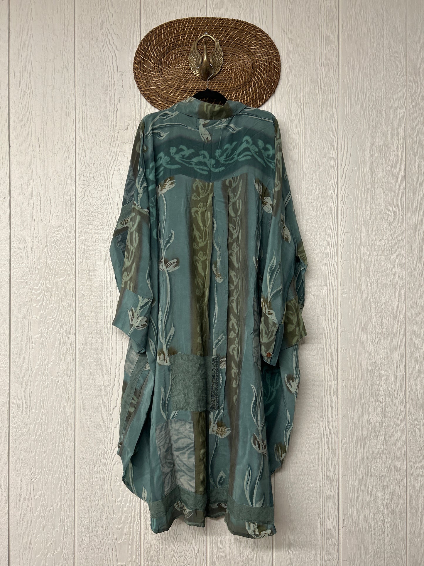 Crepe Sari Free To Be Longsleeve Maxi 0326 276