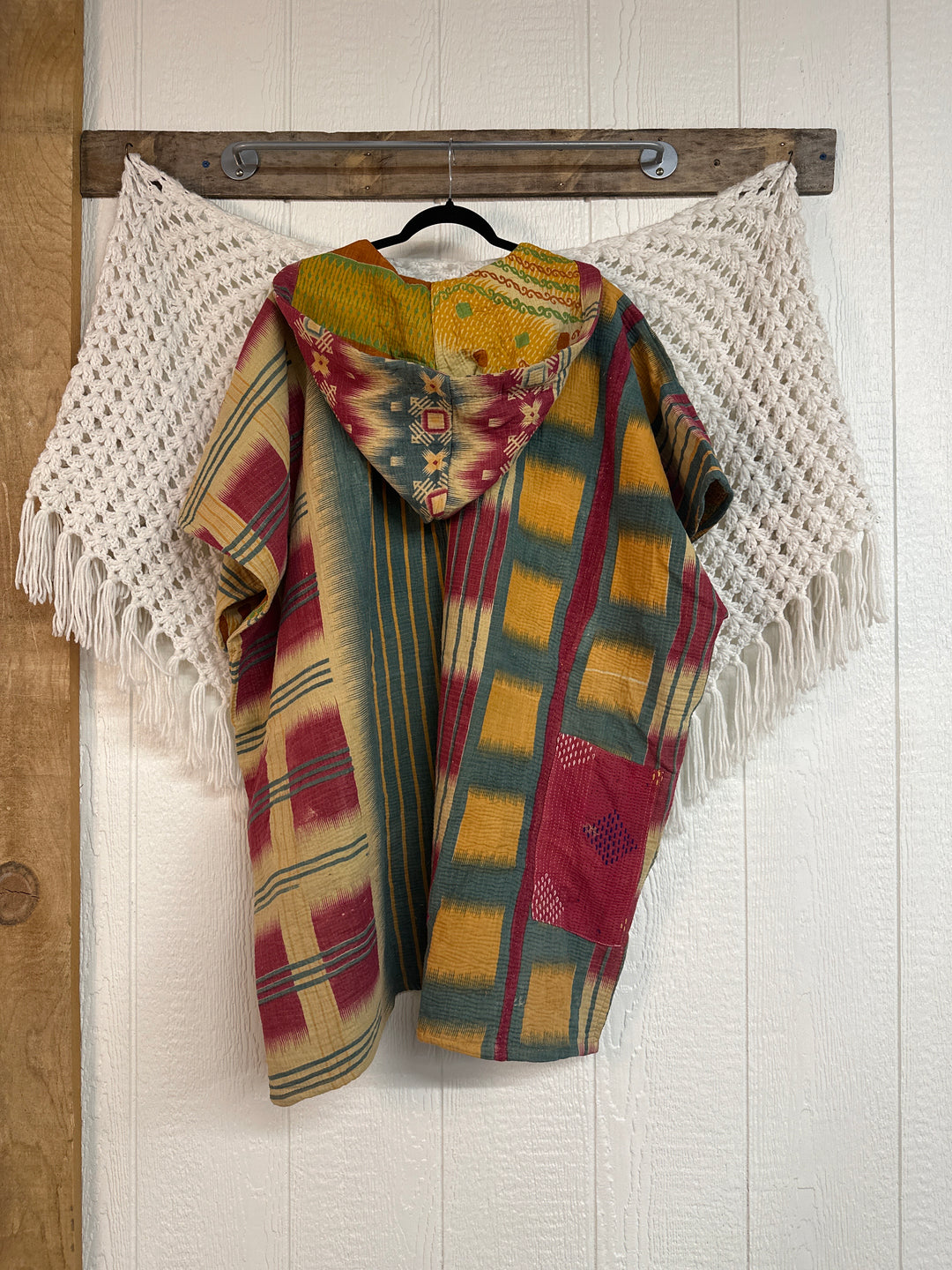 Peace + Love Poncho 0325 248