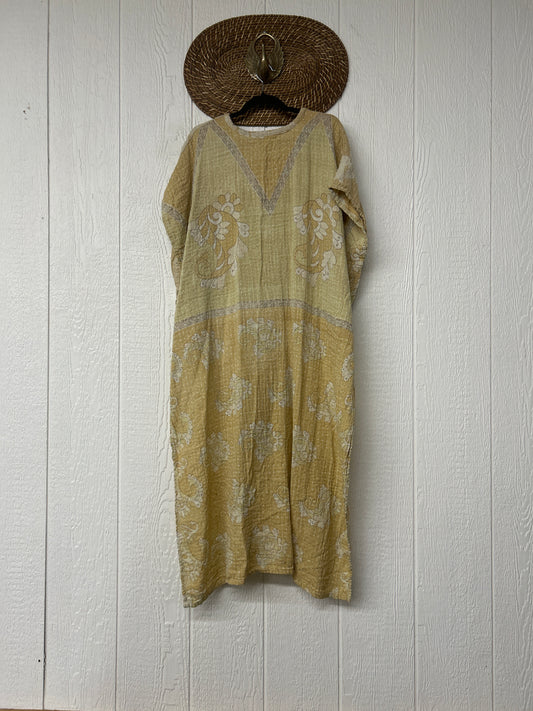 Alchemi Kantha Surrender Hi Lo Poncho 0826 005