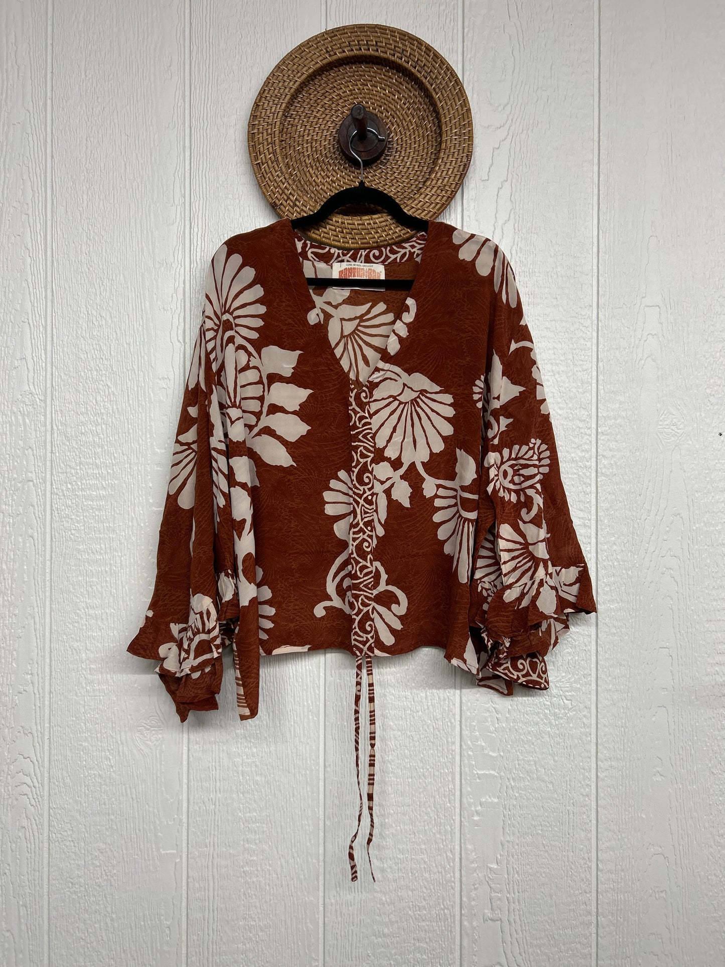 RETAIL Crepe Sari Bell Sleeve Butterfly Top 0326 064