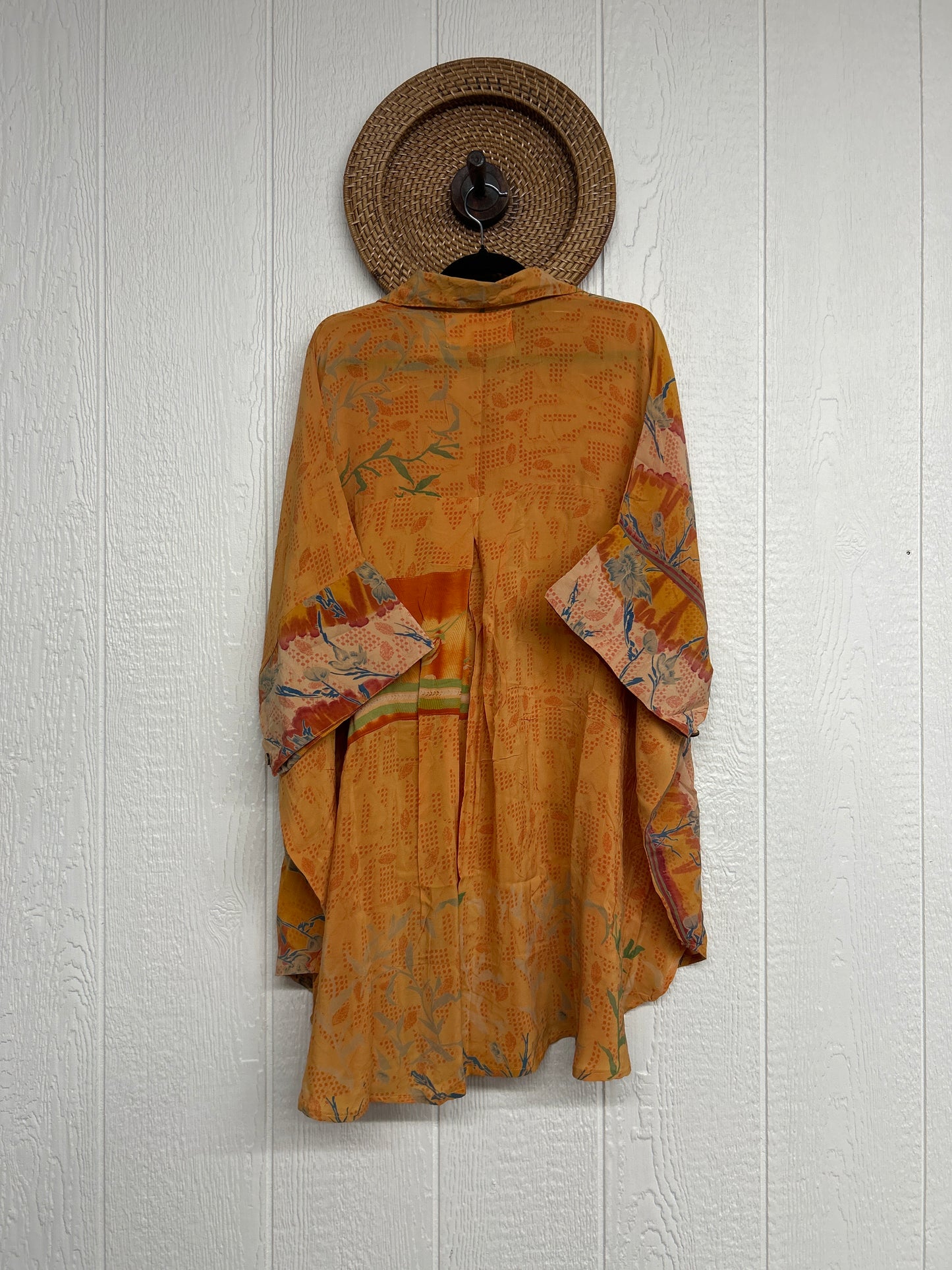 Crepe Sari Free To Be Button Down 0626 180