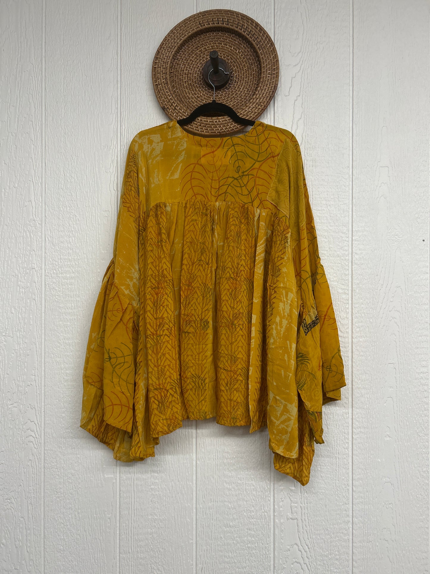 Crepe Sari Bell Sleeve Gold Dust Crop 0826 018