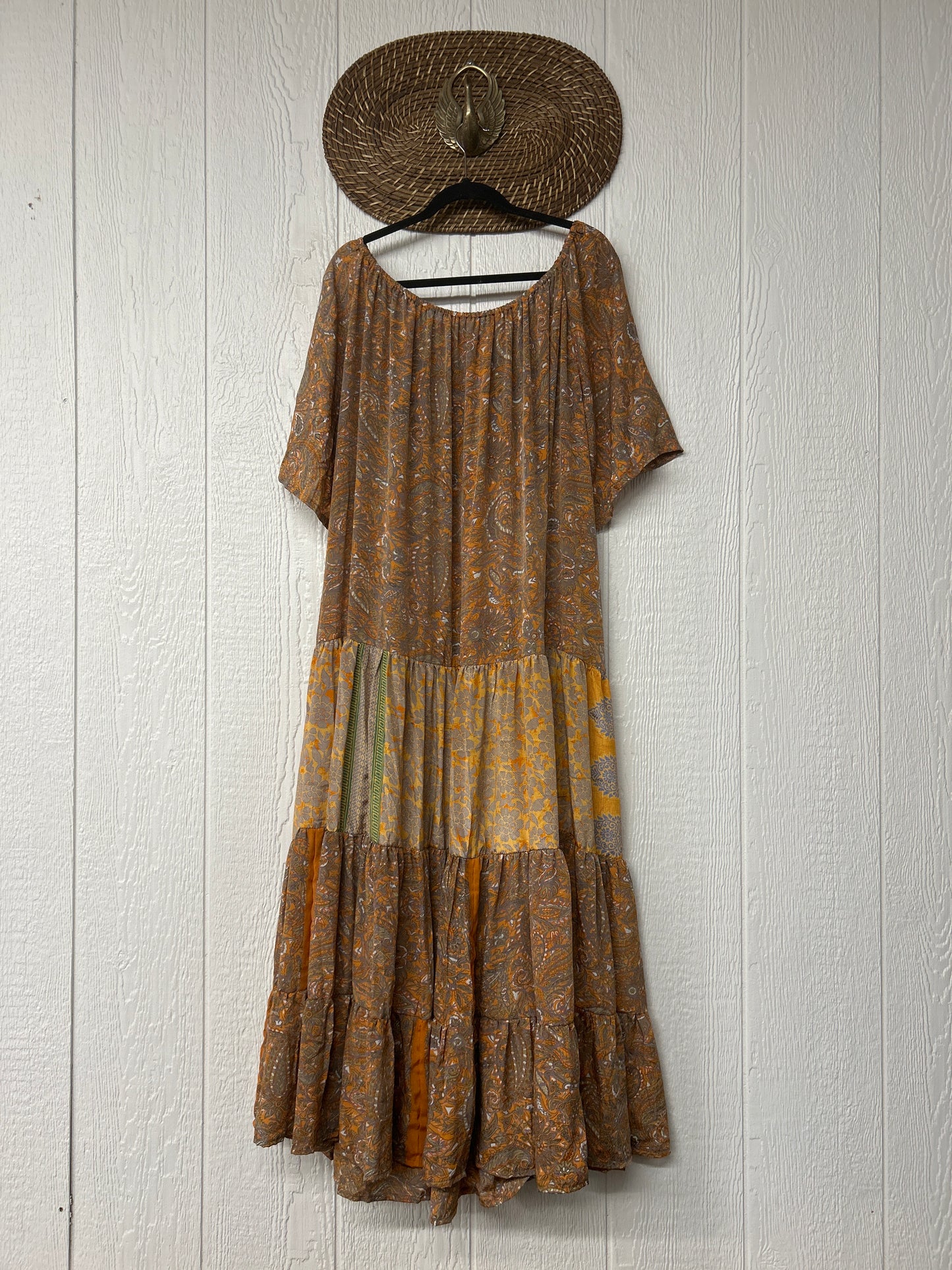 Rasgulla Sari Nova Maxi 0826 239