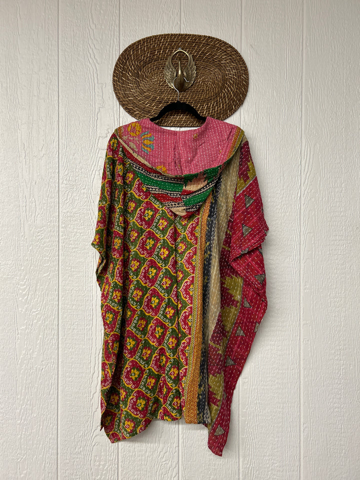 Peace and Love Poncho 0425 101