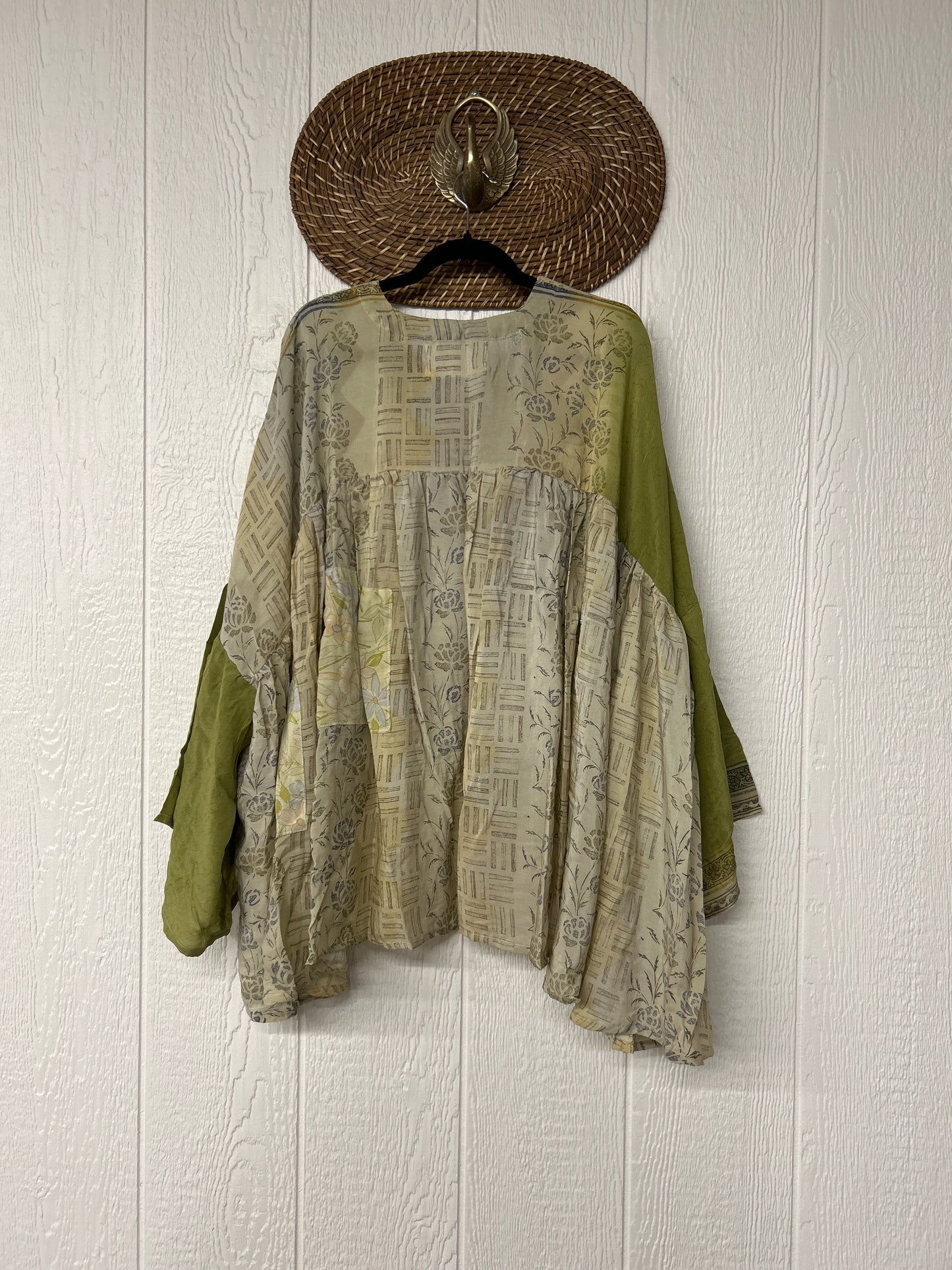 Crepe Sari Bell Sleeve Gold Dust Crop 0826 233