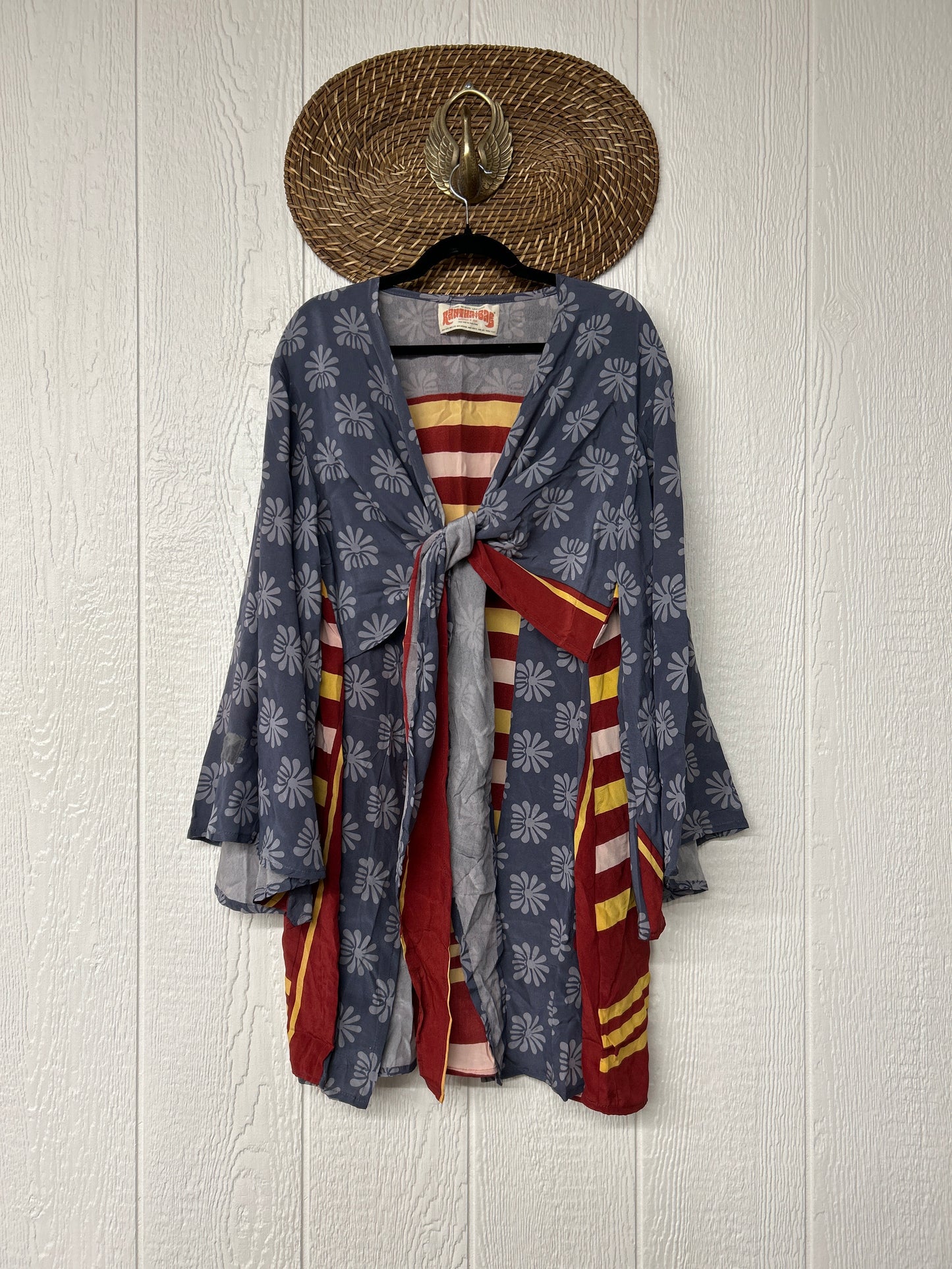 Crepe Sari Shortie Spellbound Kimono 0426 032