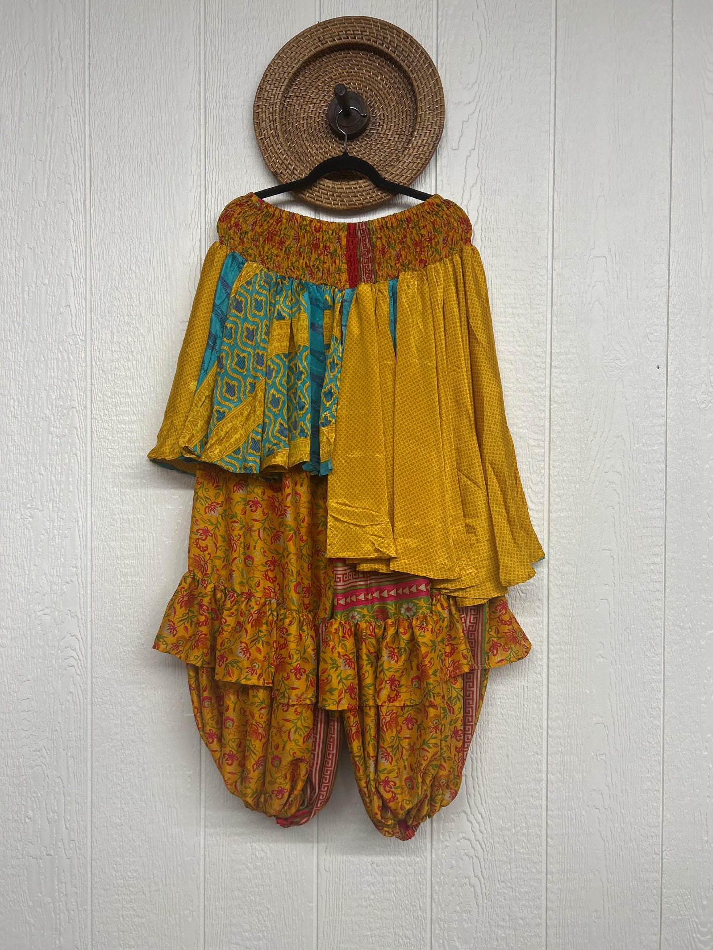 Rasgulla Sari Enchanted Jogger 0426 075