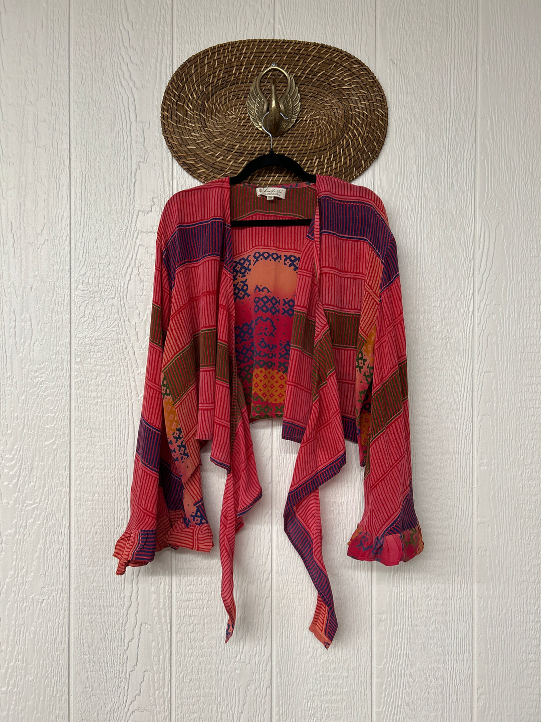 Zeppelin Crop Shrug 0425 262