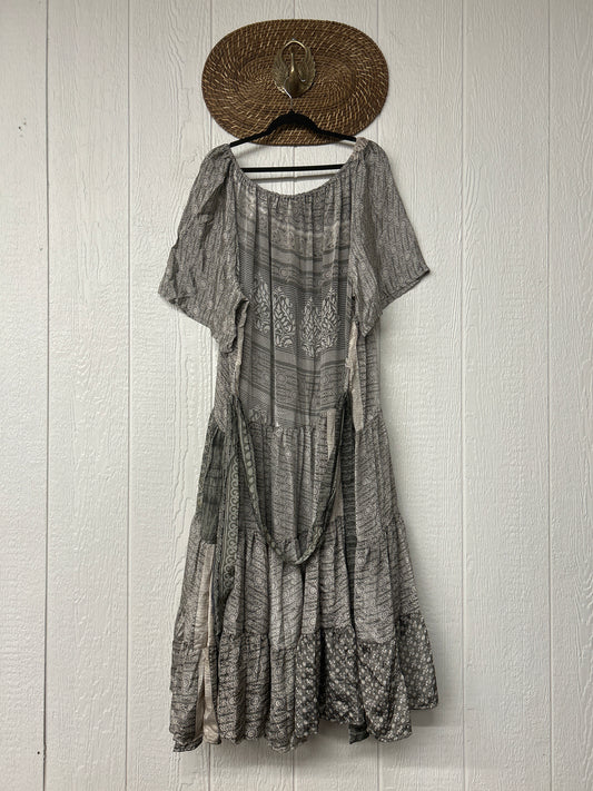 Rasgulla Sari Nova Maxi 0826 228