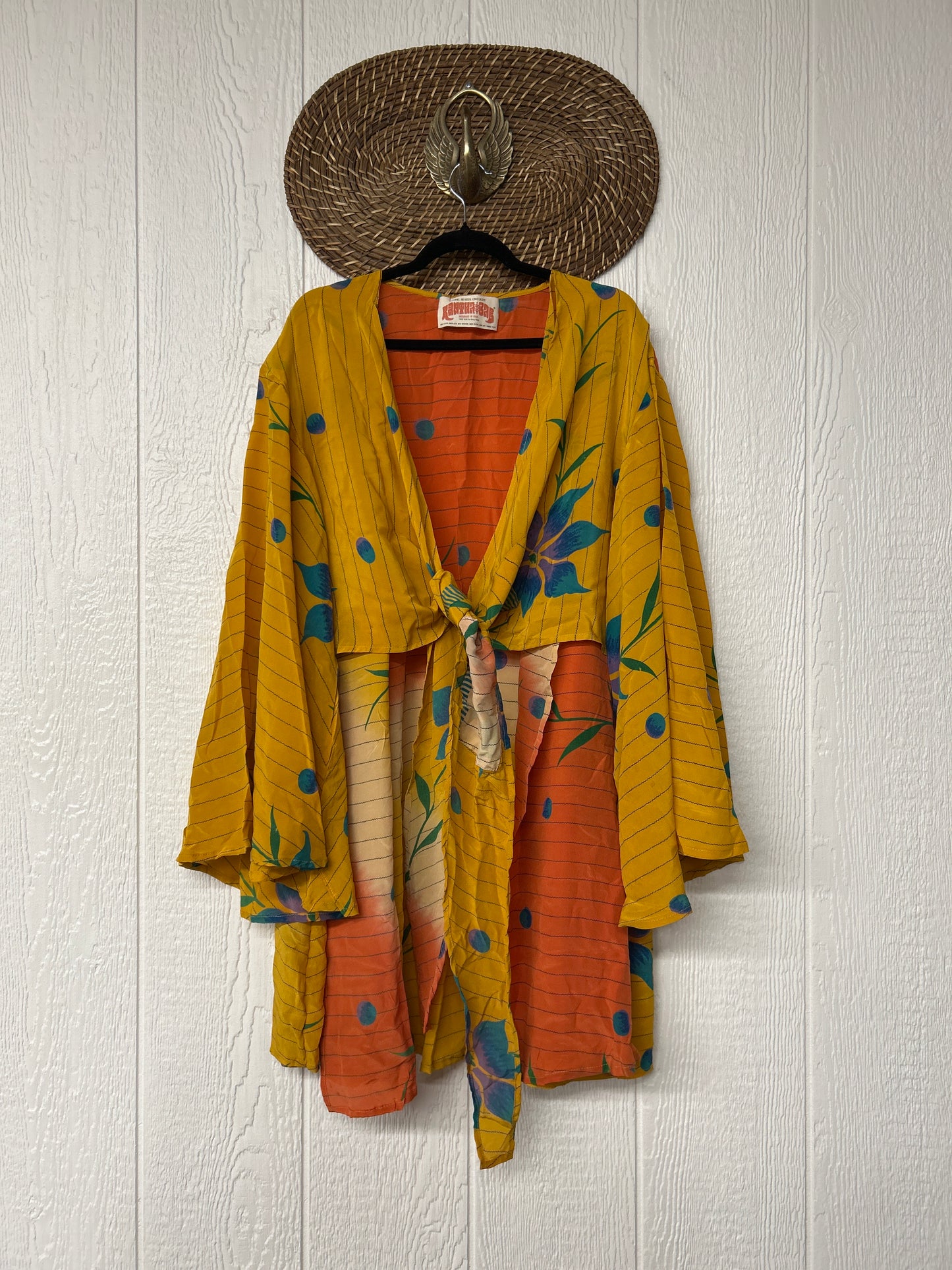 Crepe Sari Shortie Spellbound Kimono 0426 051